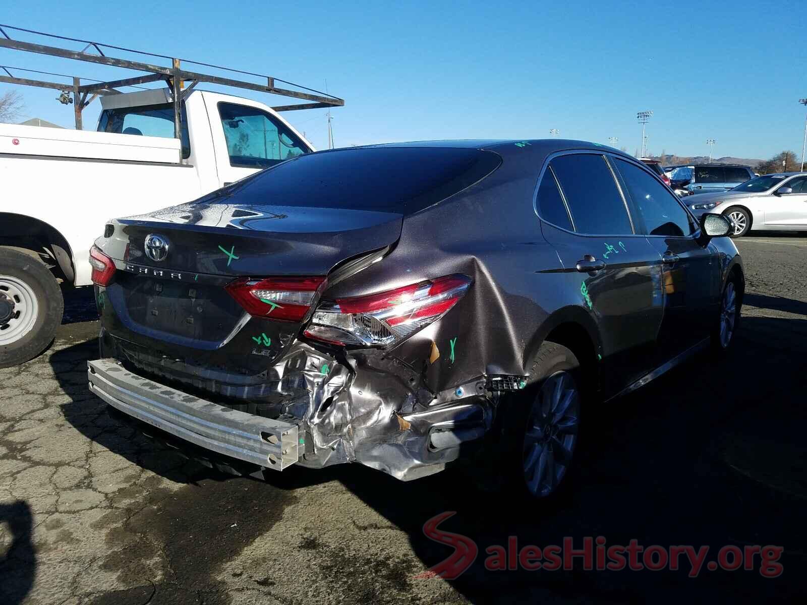 4T1B11HK5JU060850 2018 TOYOTA CAMRY