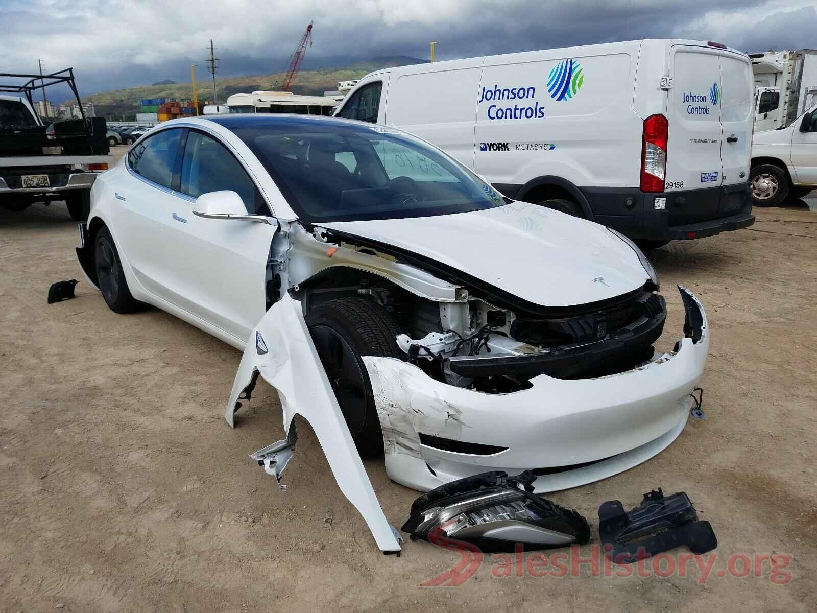 5YJ3E1EA3LF597835 2020 TESLA MODEL 3