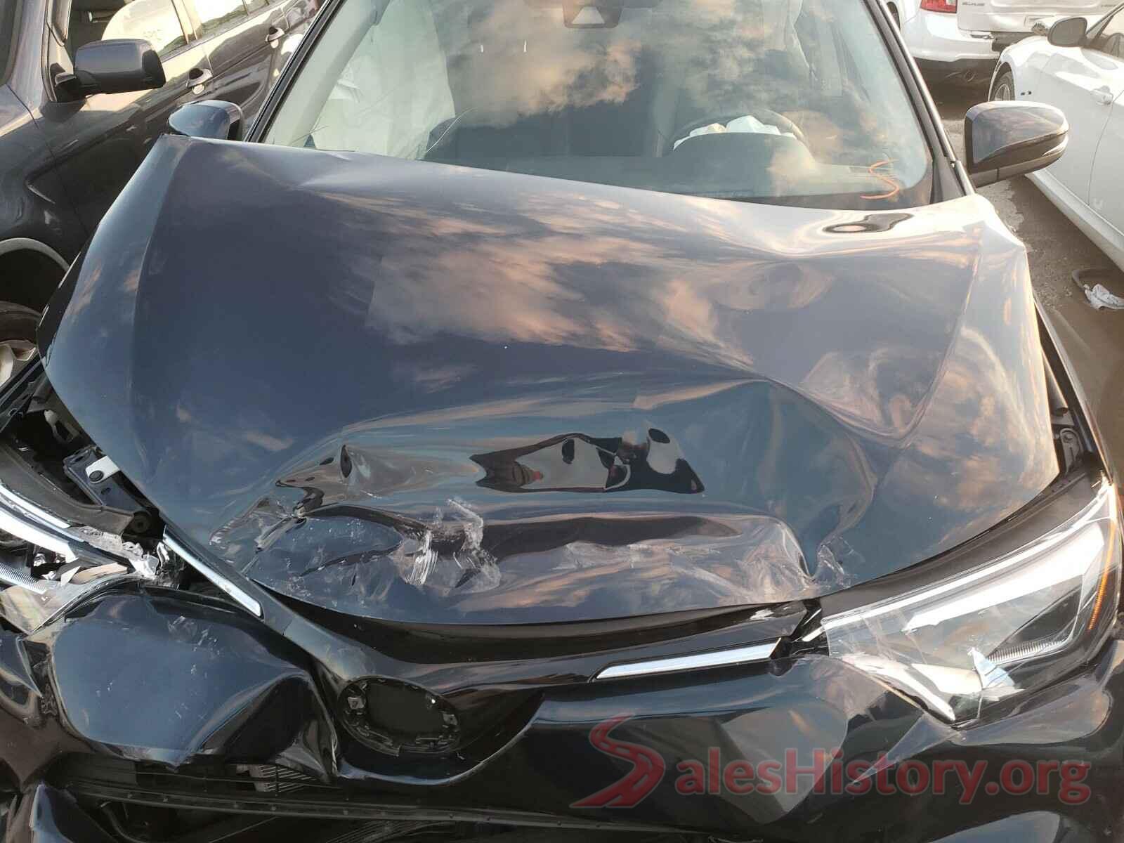 JTMDJREV0JD230557 2018 TOYOTA RAV4