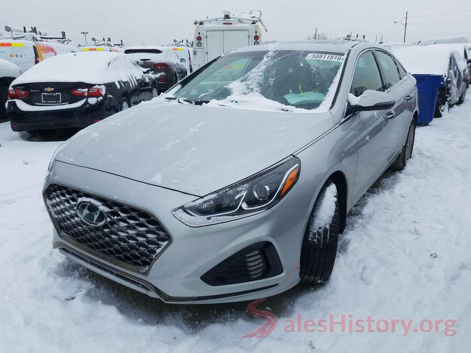 5NPE34AF3JH725572 2018 HYUNDAI SONATA