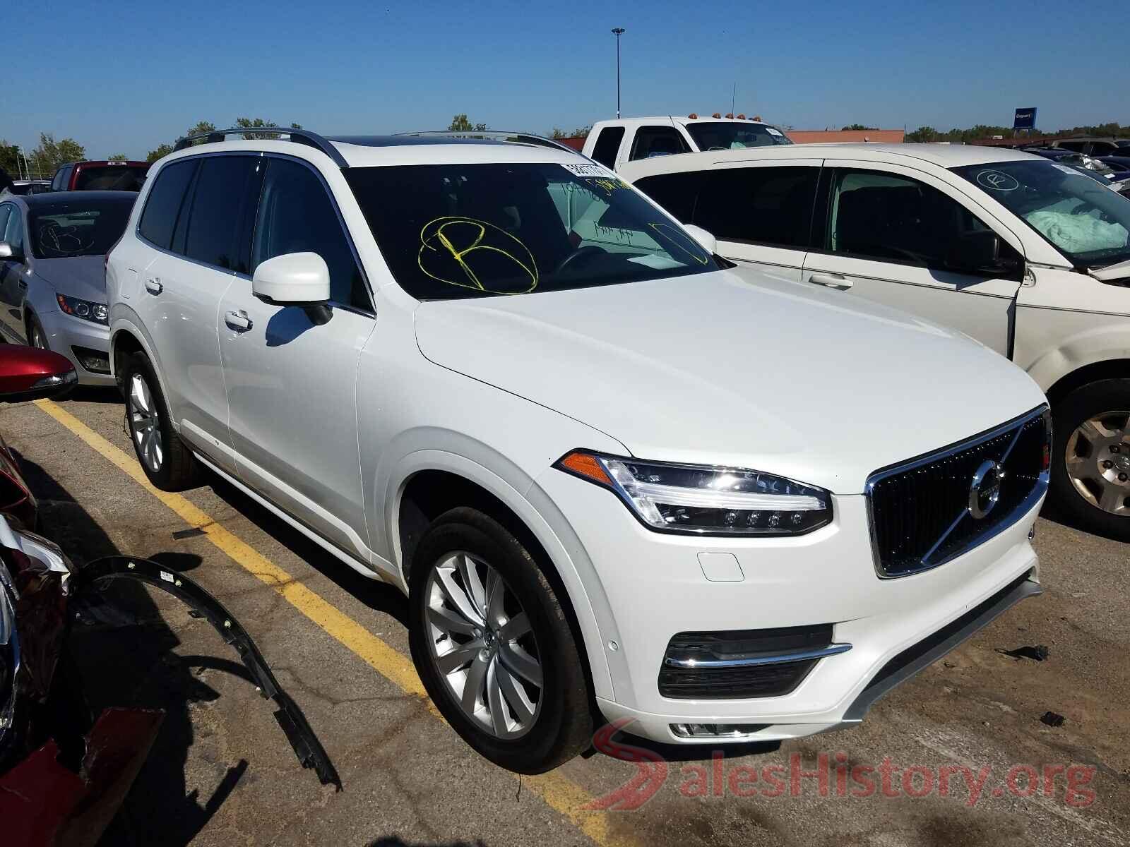 YV4A22PK8J1215135 2018 VOLVO XC90