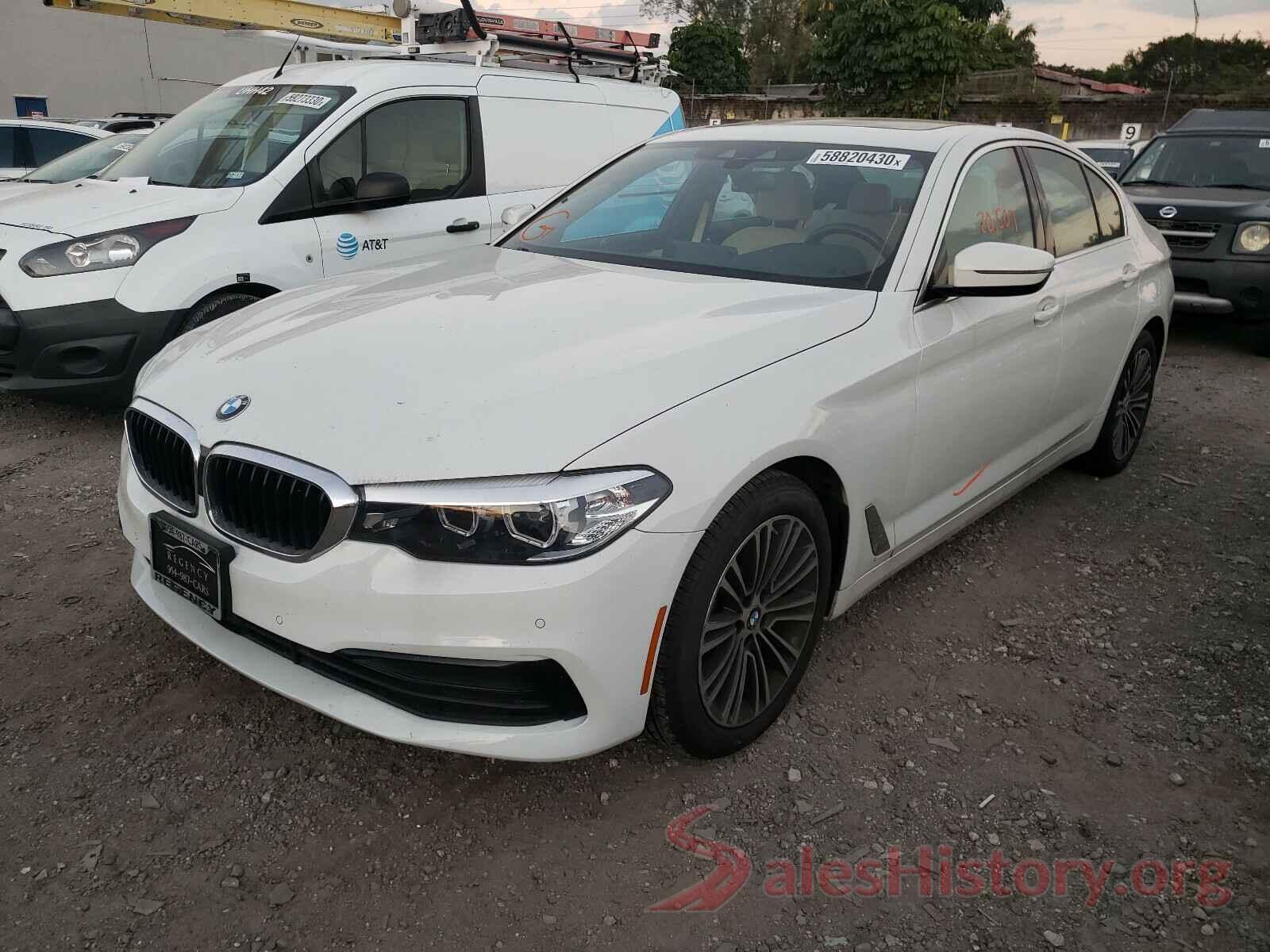 WBAJA7C57KWW12744 2019 BMW 5 SERIES