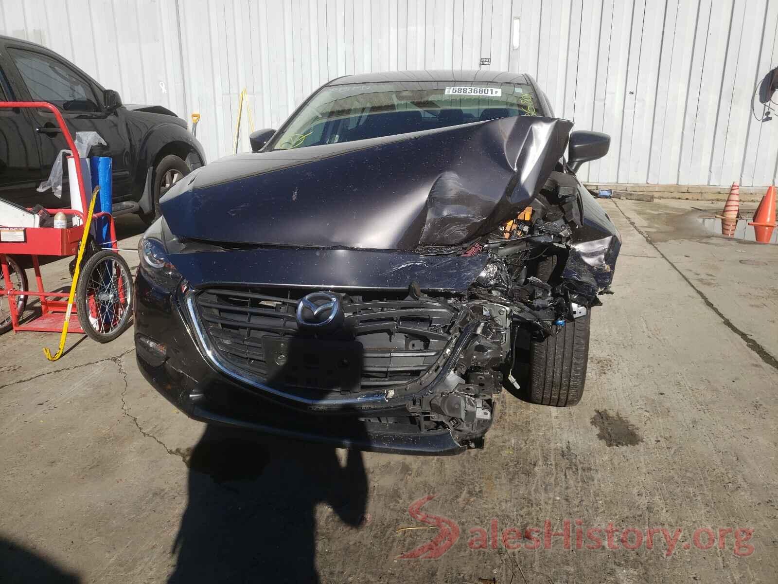 3MZBN1U77JM196893 2018 MAZDA 3