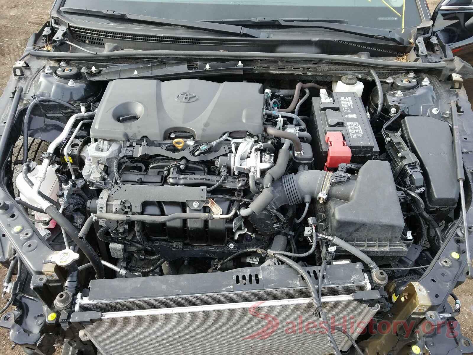 4T1B11HK8JU145729 2018 TOYOTA CAMRY