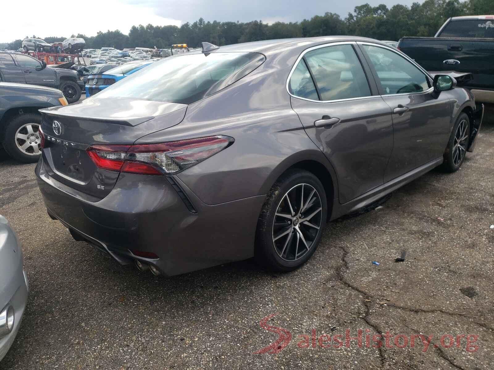 4T1G11AK1MU585716 2021 TOYOTA CAMRY