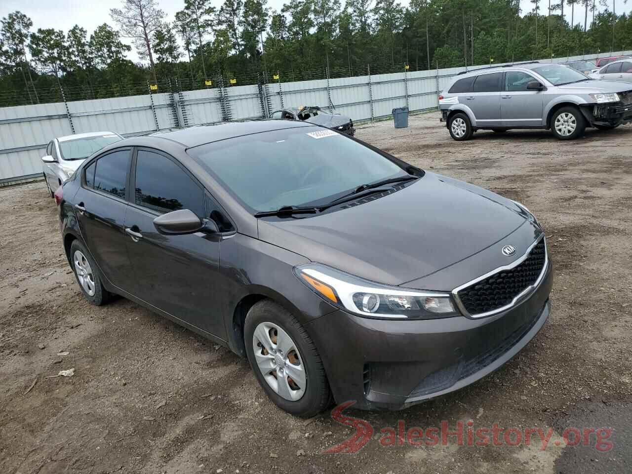 3KPFK4A76JE218671 2018 KIA FORTE