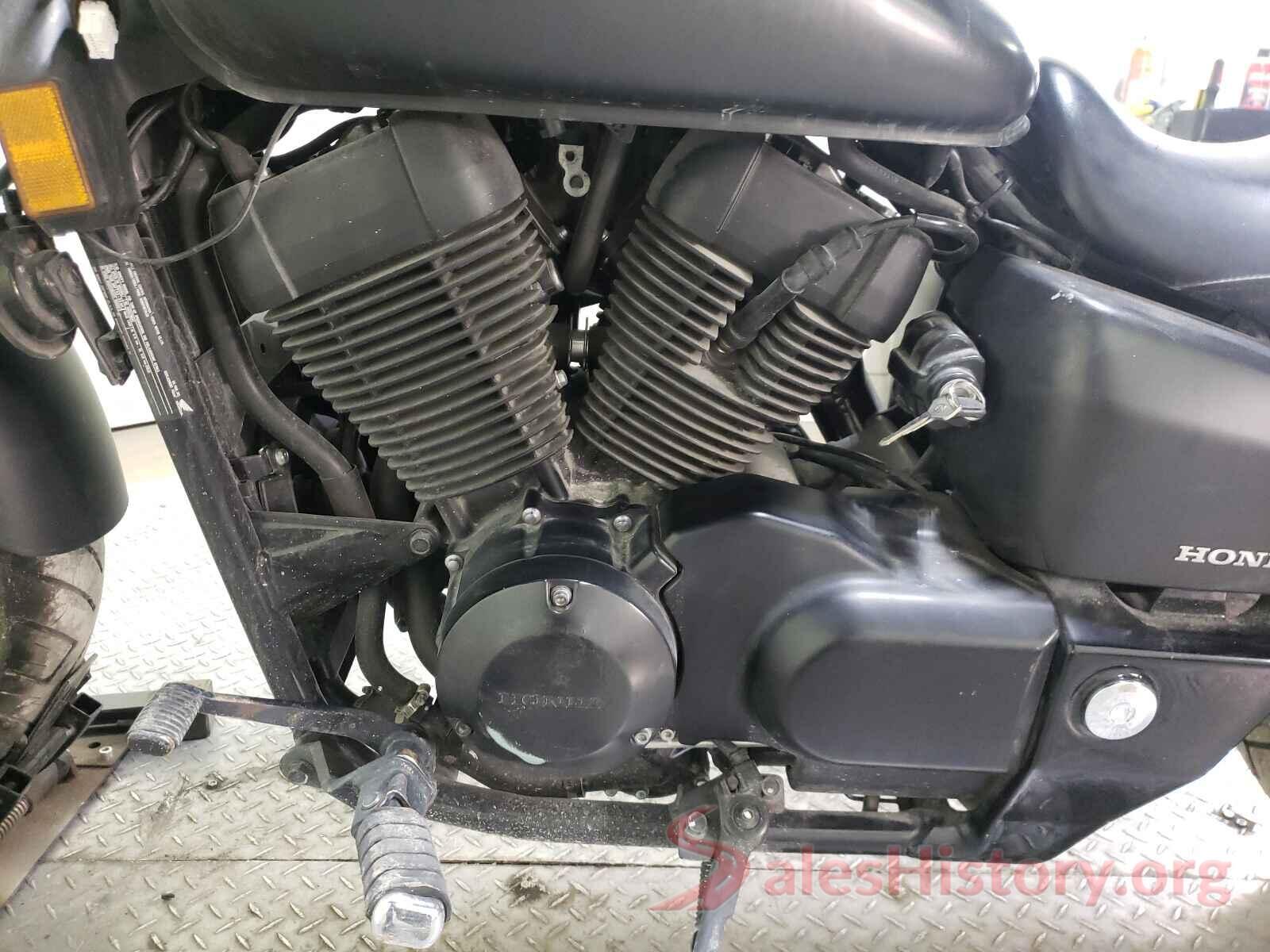 JH2RC5378HK700487 2017 HONDA VT CYCLE