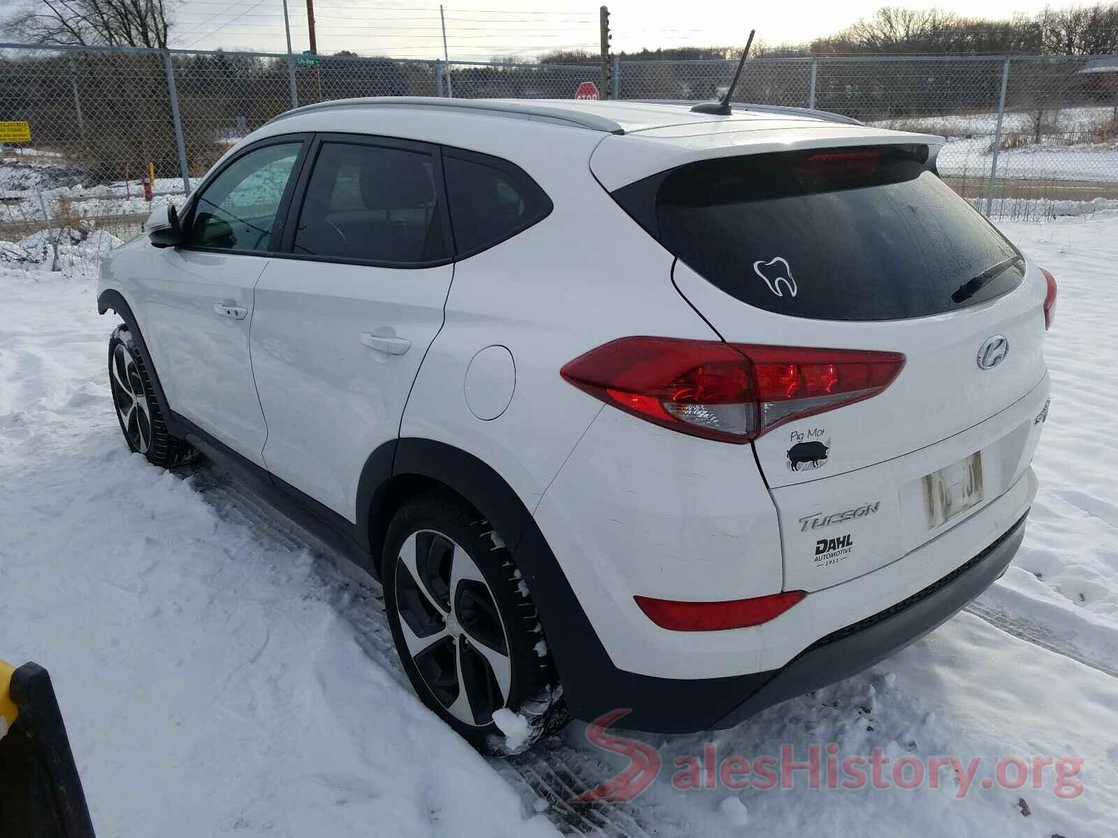 KM8J3CA21GU041345 2016 HYUNDAI TUCSON