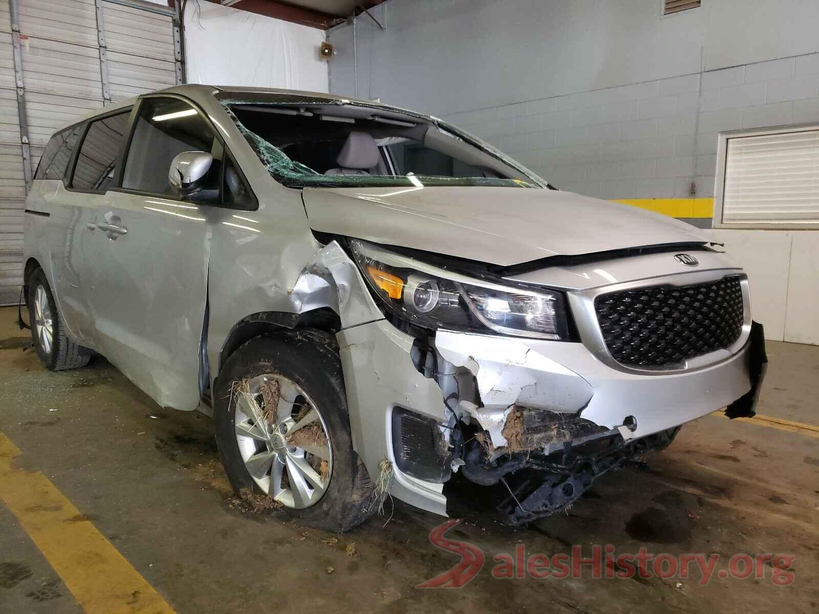 KNDMA5C12J6407204 2018 KIA SEDONA