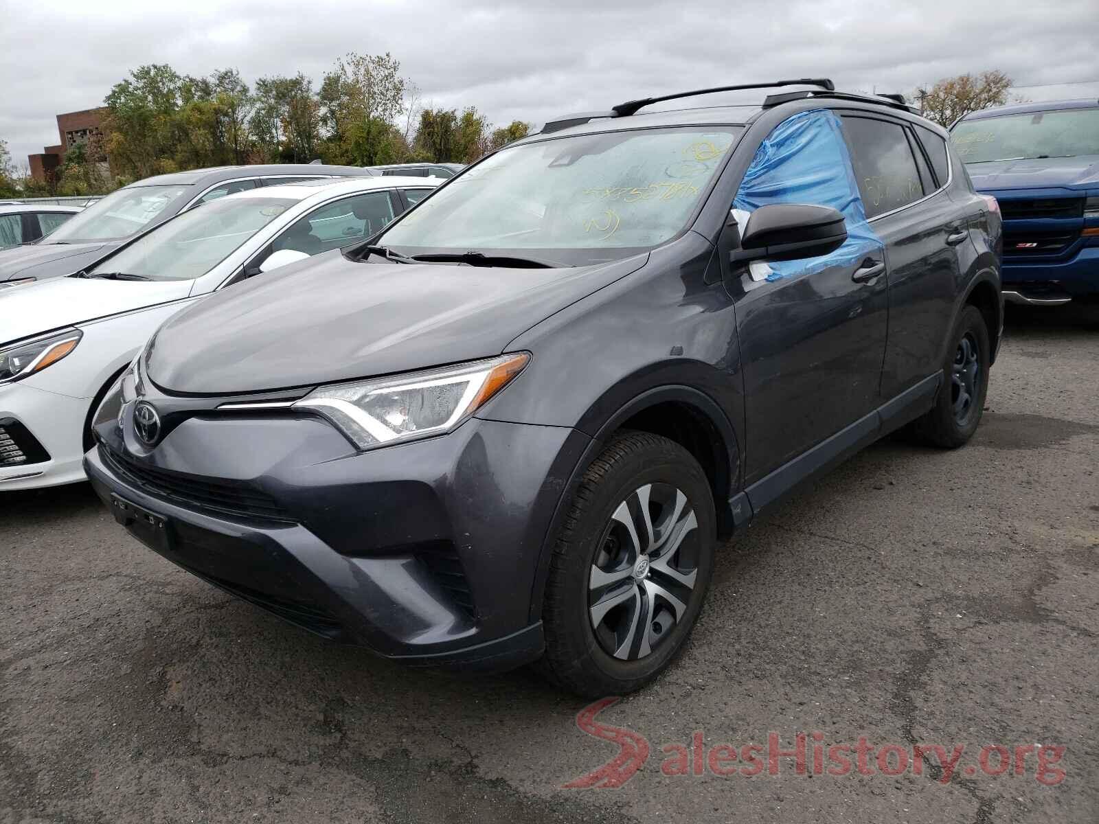 JTMBFREV8HJ117329 2017 TOYOTA RAV4