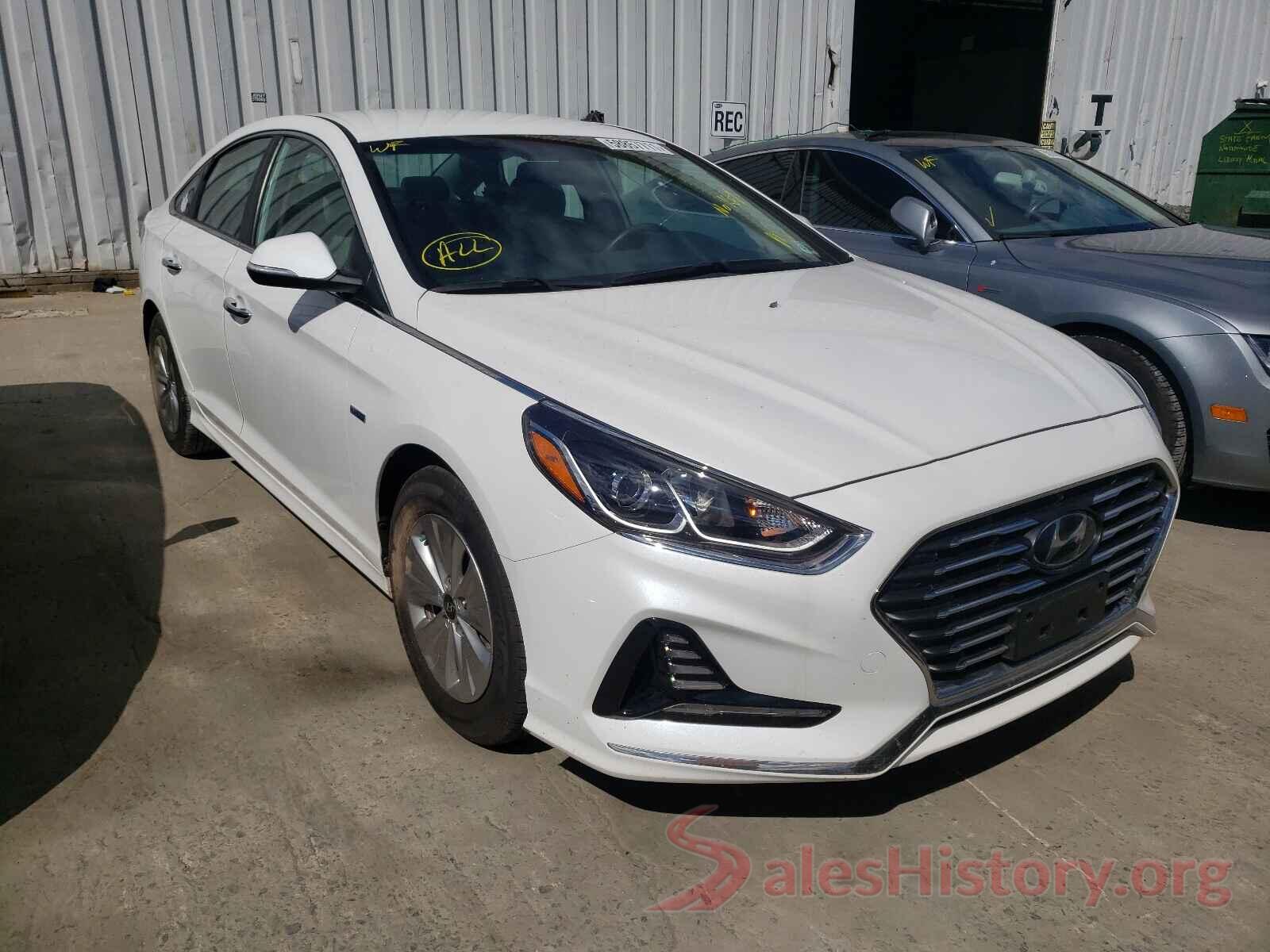 KMHE24L34KA092526 2019 HYUNDAI SONATA