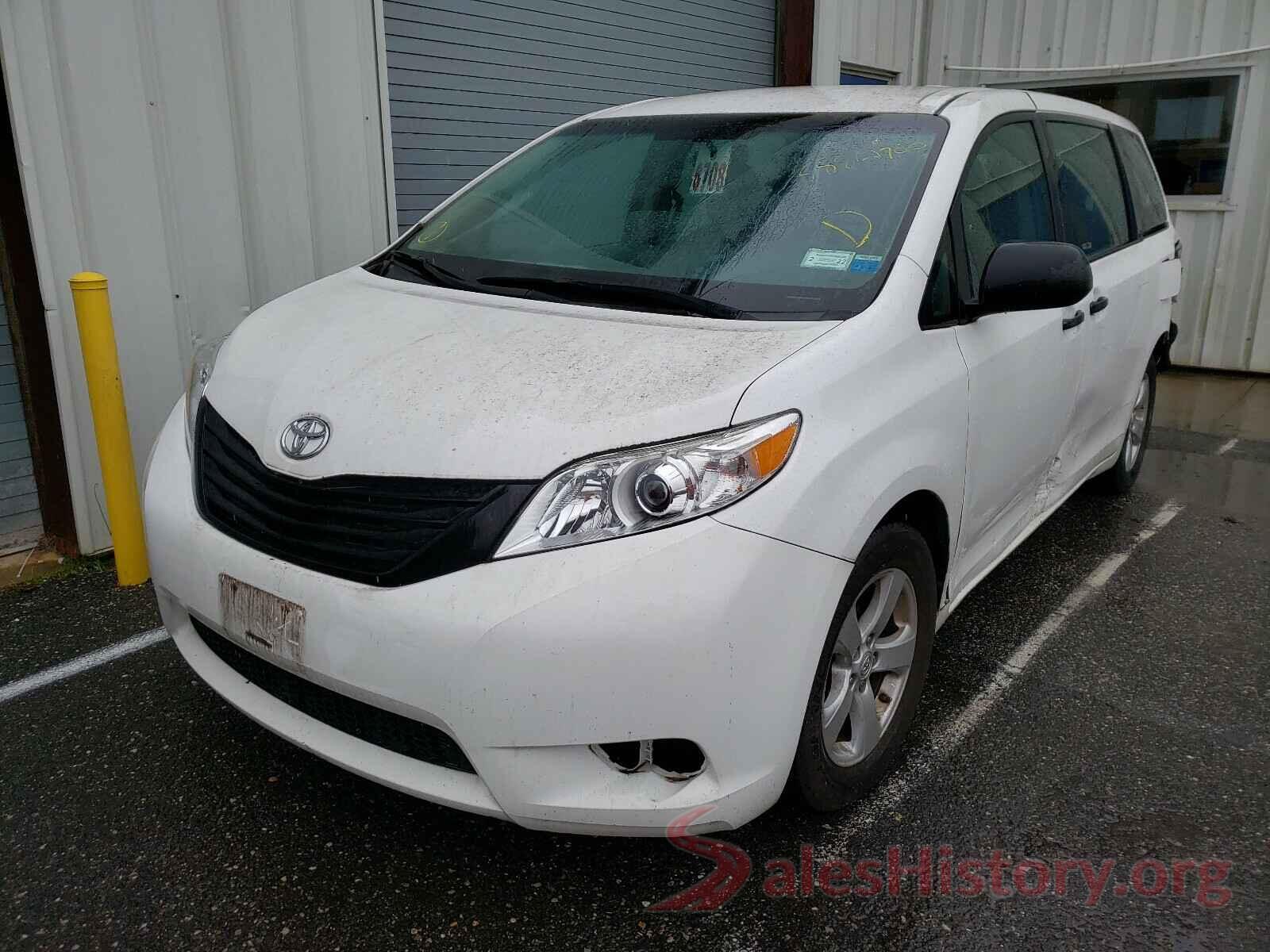 5TDZK3DC3FS686015 2015 TOYOTA SIENNA