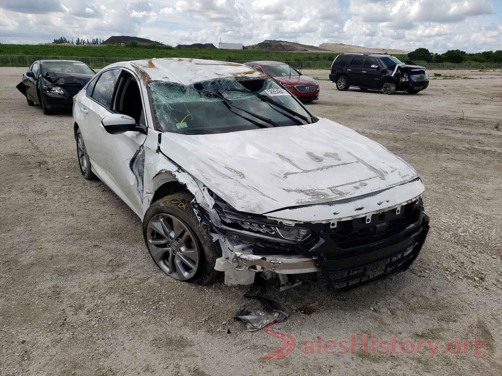 1HGCV1F12JA201027 2018 HONDA ACCORD