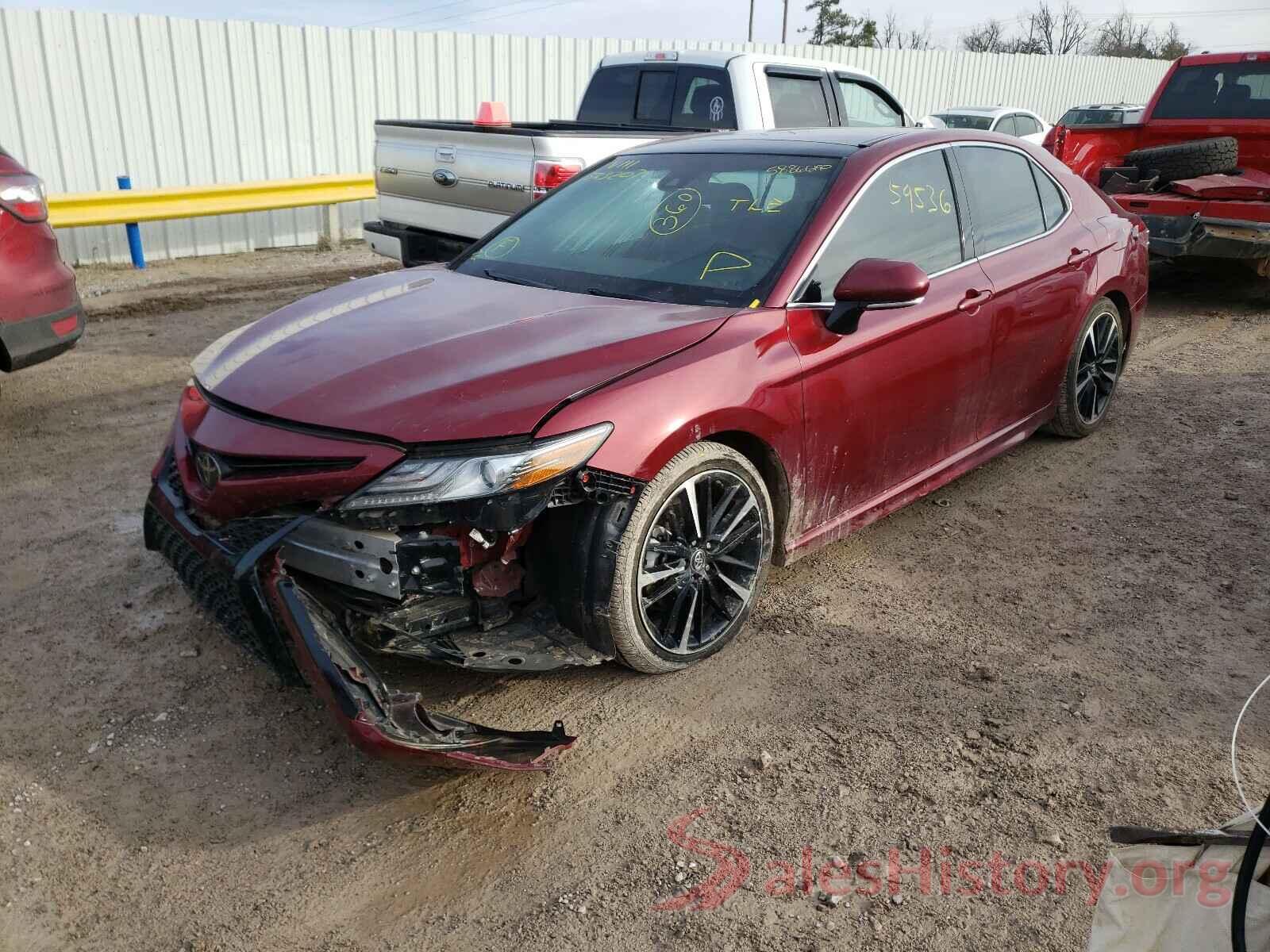 4T1B61HK6JU563207 2018 TOYOTA CAMRY