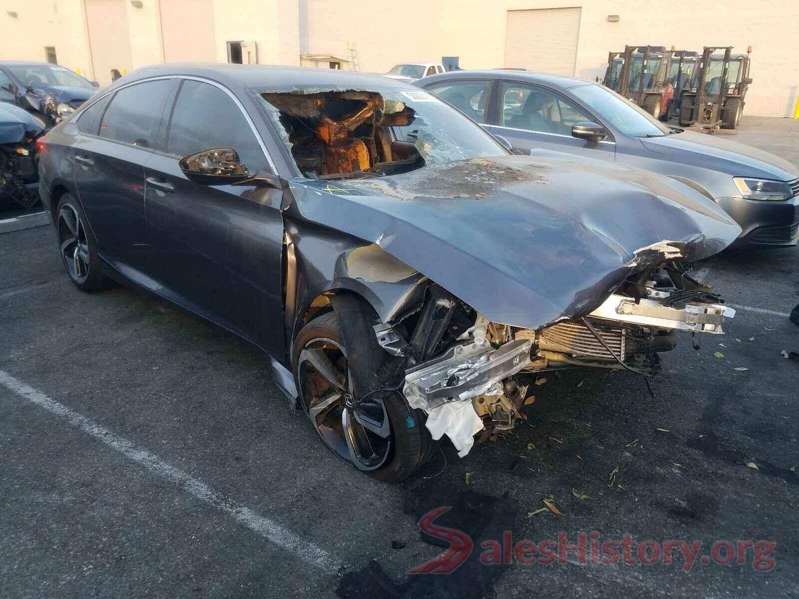 1HGCV1F3XJA220037 2018 HONDA ACCORD