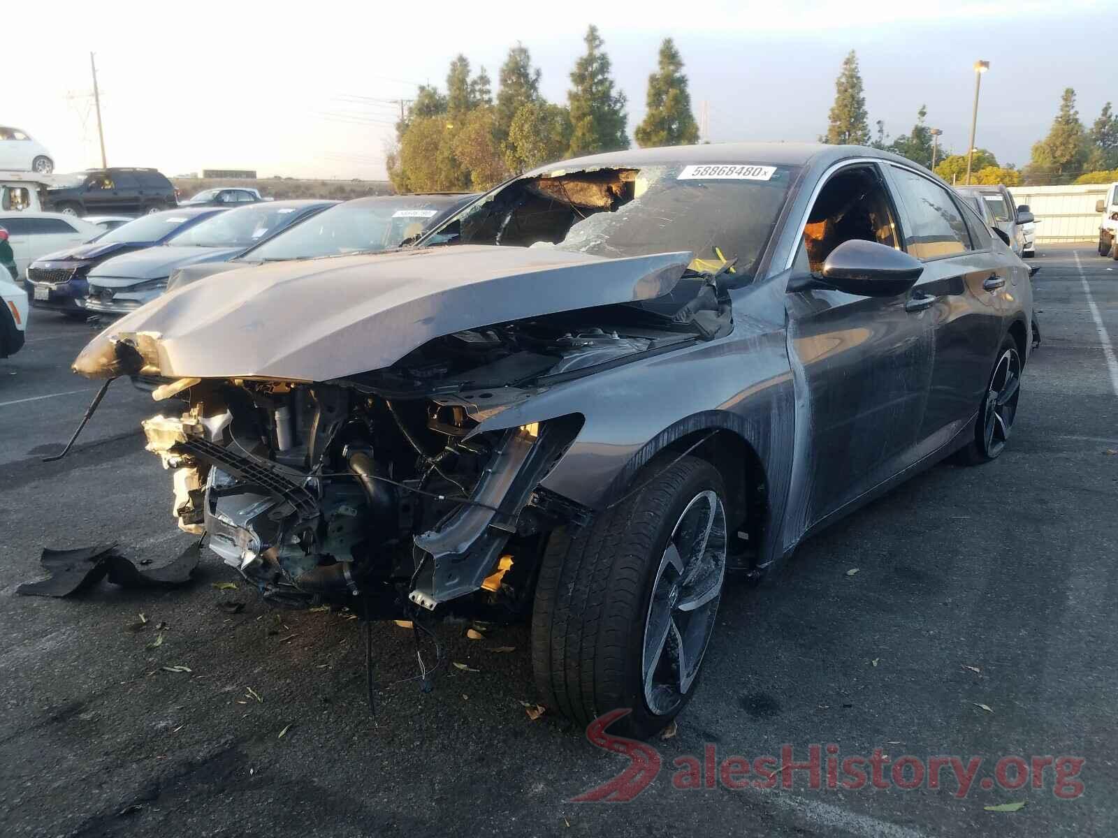 1HGCV1F3XJA220037 2018 HONDA ACCORD