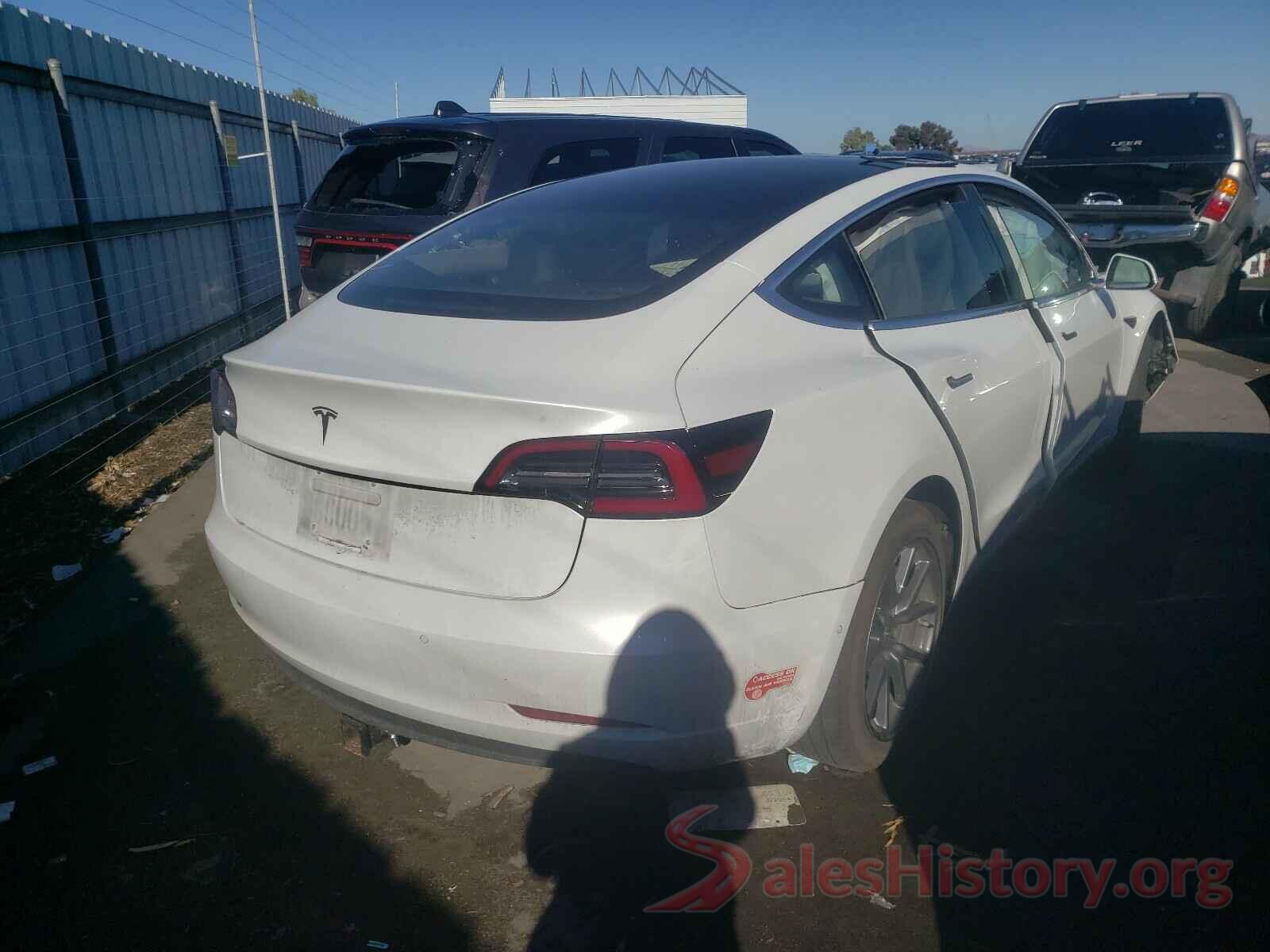 5YJ3E1EA1JF041021 2018 TESLA MODEL 3