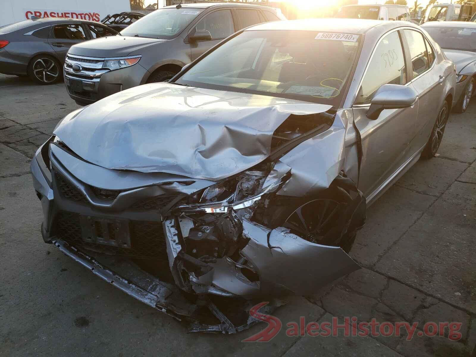 4T1B11HK2KU698166 2019 TOYOTA CAMRY