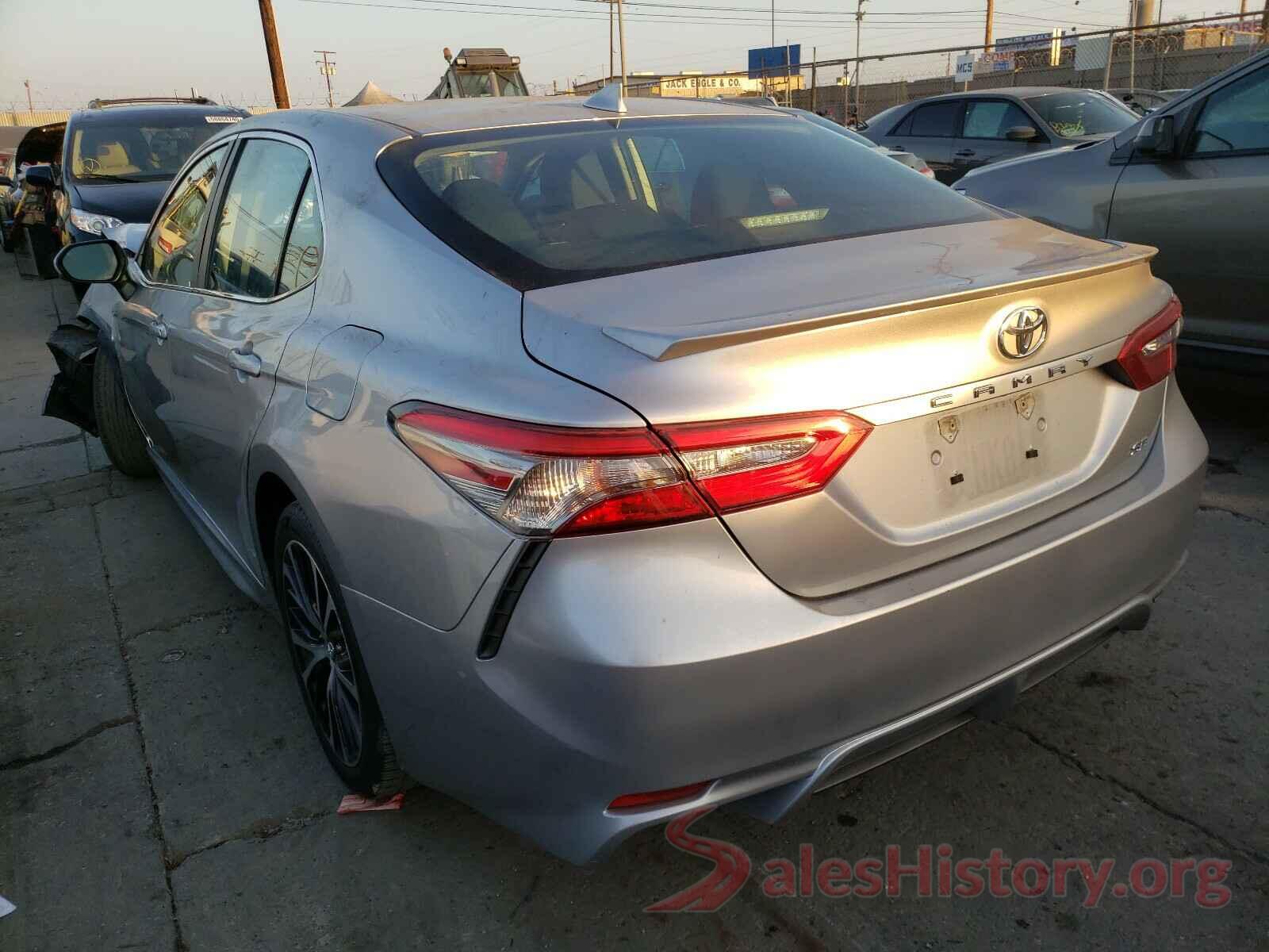 4T1B11HK2KU698166 2019 TOYOTA CAMRY