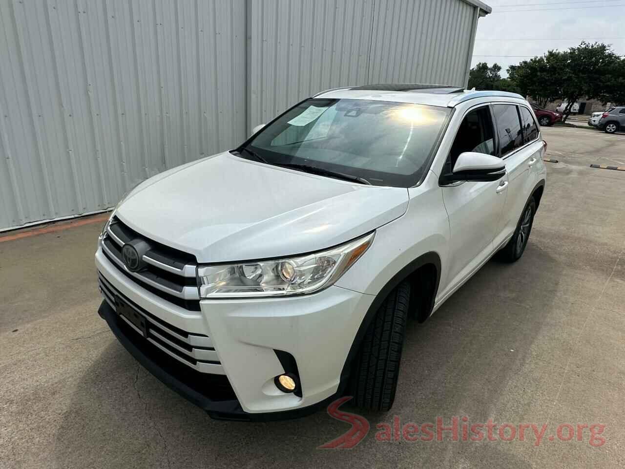 5TDKZRFH5JS279668 2018 TOYOTA HIGHLANDER