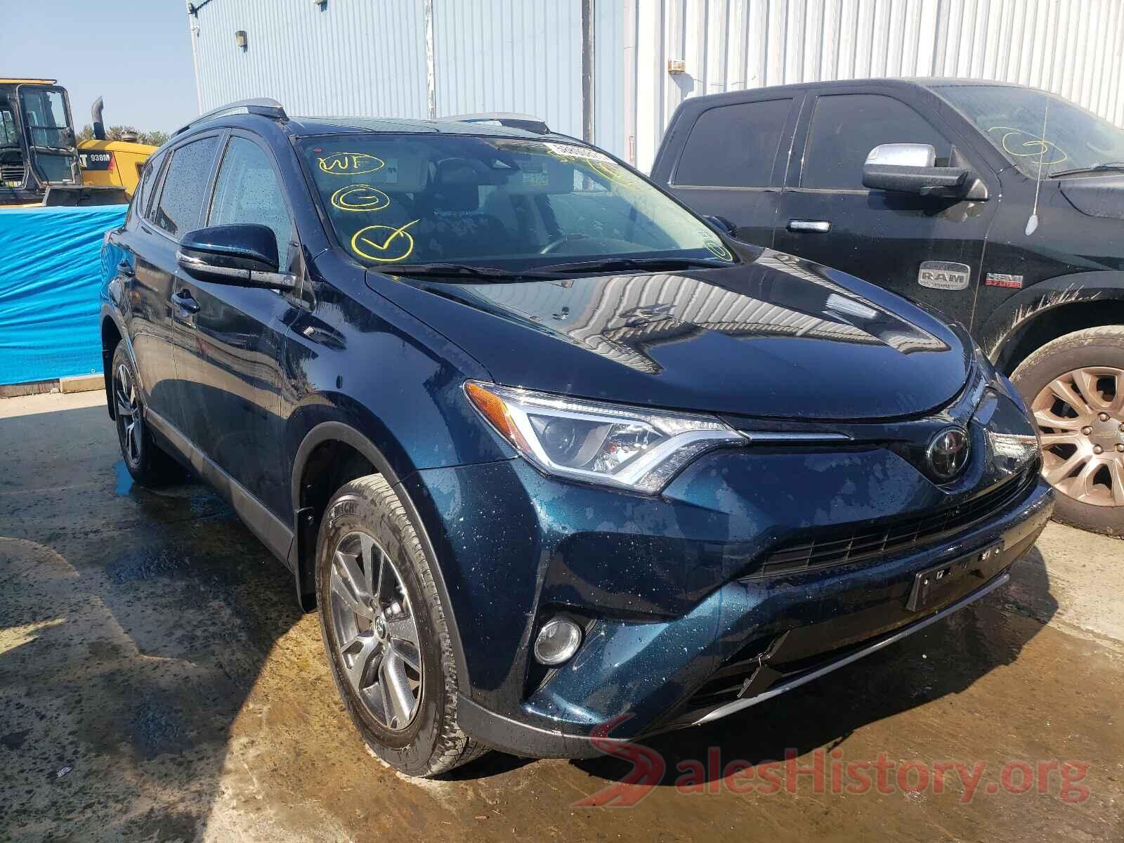 2T3RFREVXJW842727 2018 TOYOTA RAV4