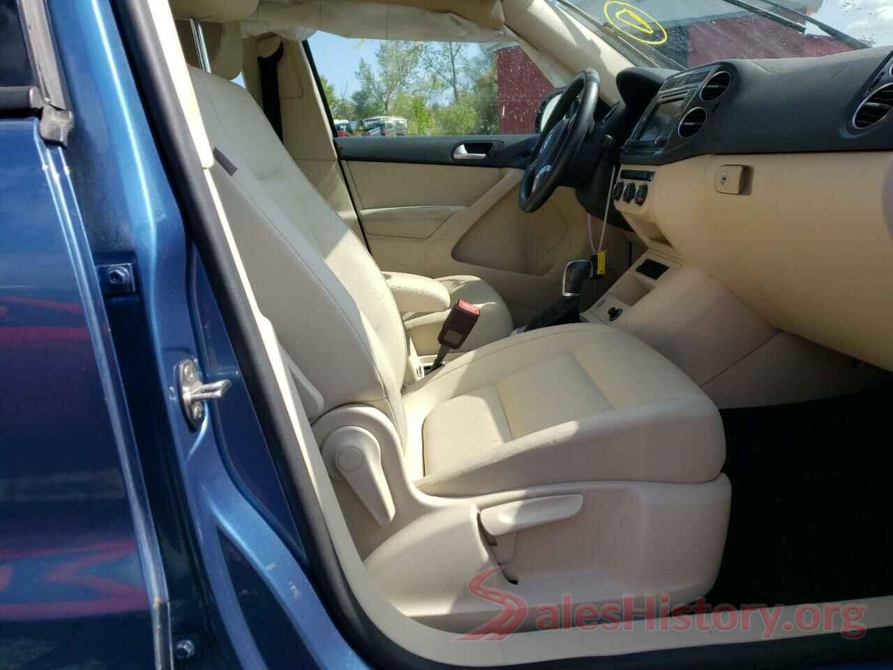 WVGAV7AX1HK037502 2017 VOLKSWAGEN TIGUAN