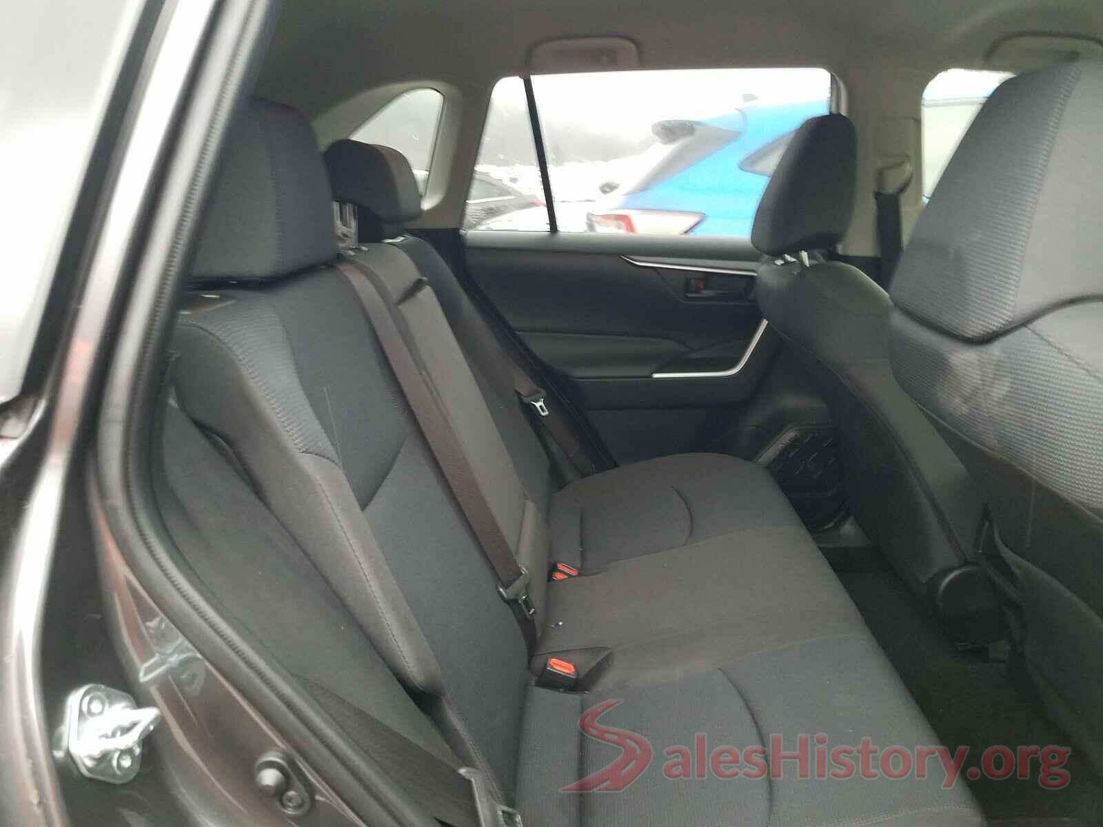 JTMF1RFV2KJ013828 2019 TOYOTA RAV4