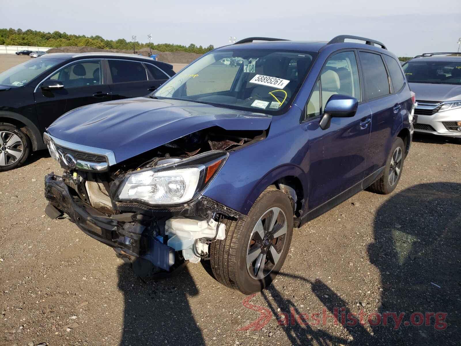 JF2SJAEC8HH561818 2017 SUBARU FORESTER