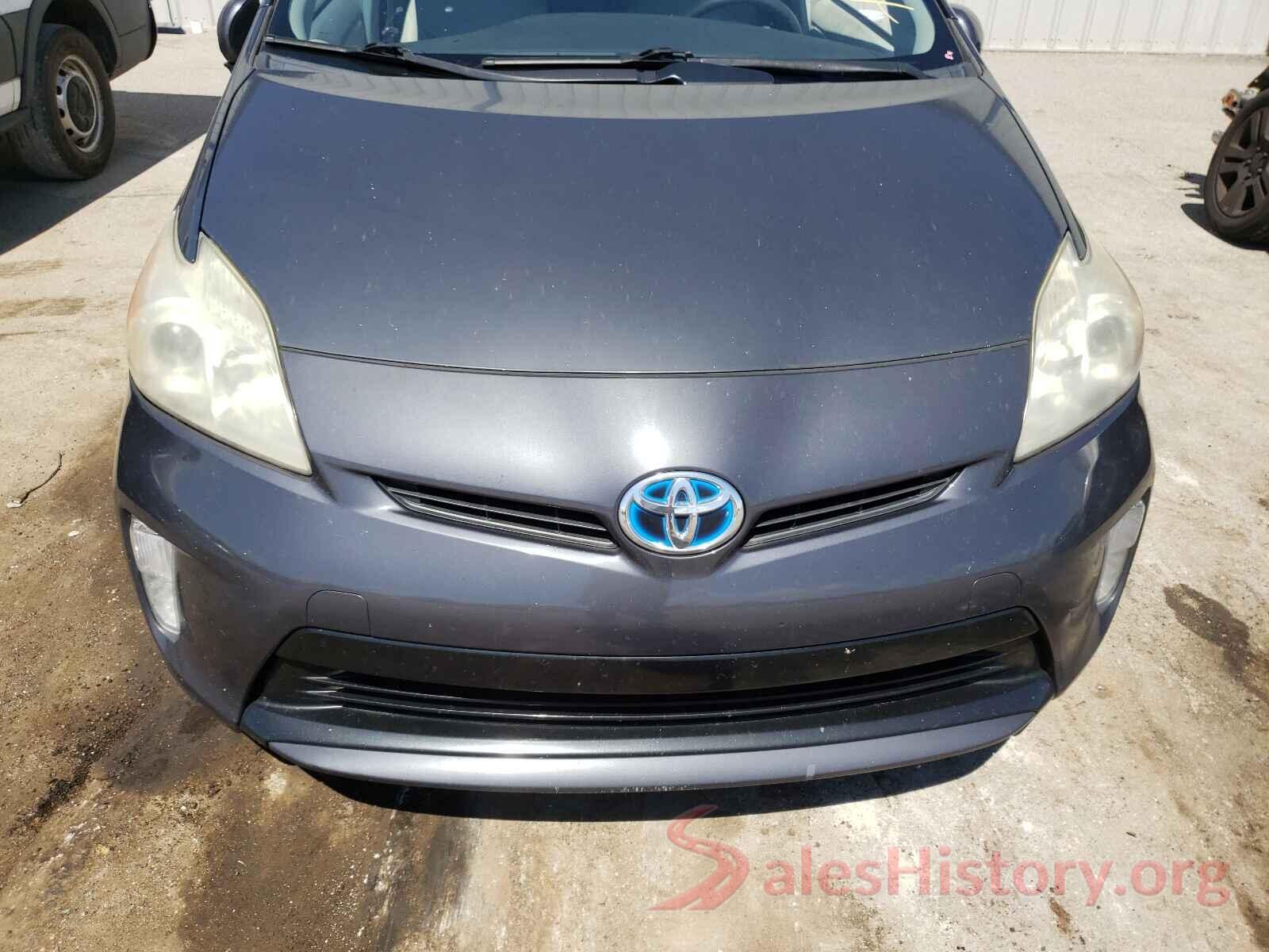 JTDKN3DU8C5462600 2018 TOYOTA PRIUS