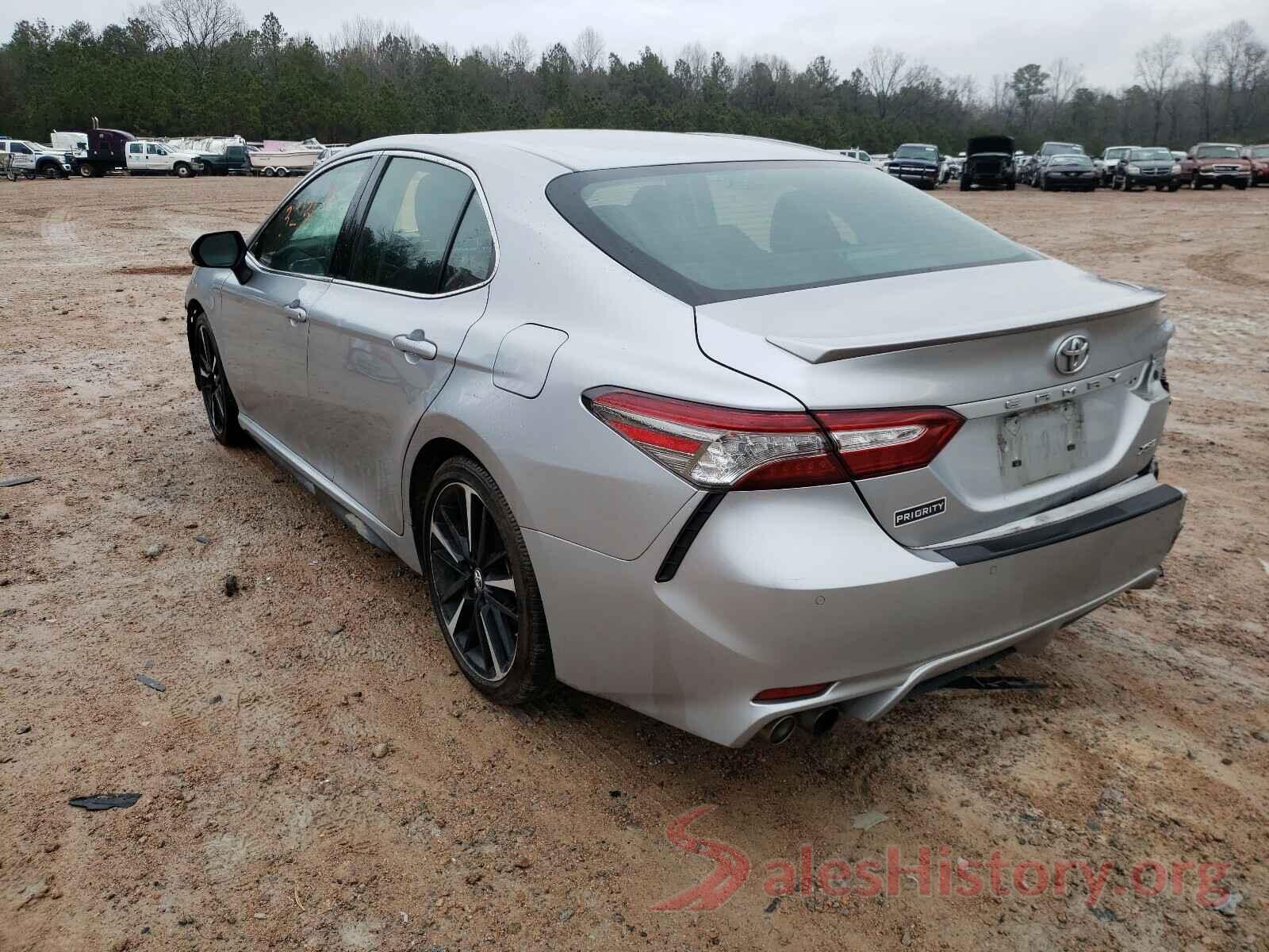 4T1B61HK1JU051693 2018 TOYOTA CAMRY