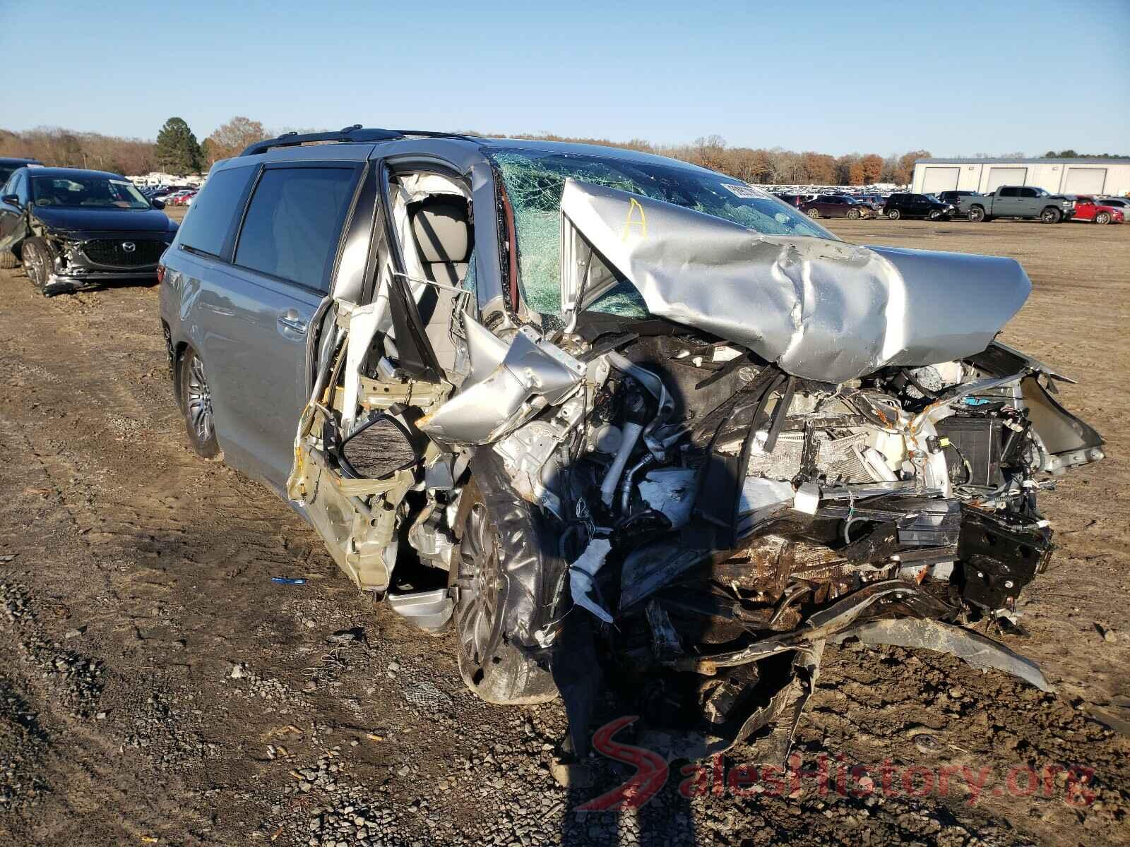 5TDYZ3DC9KS968905 2019 TOYOTA SIENNA