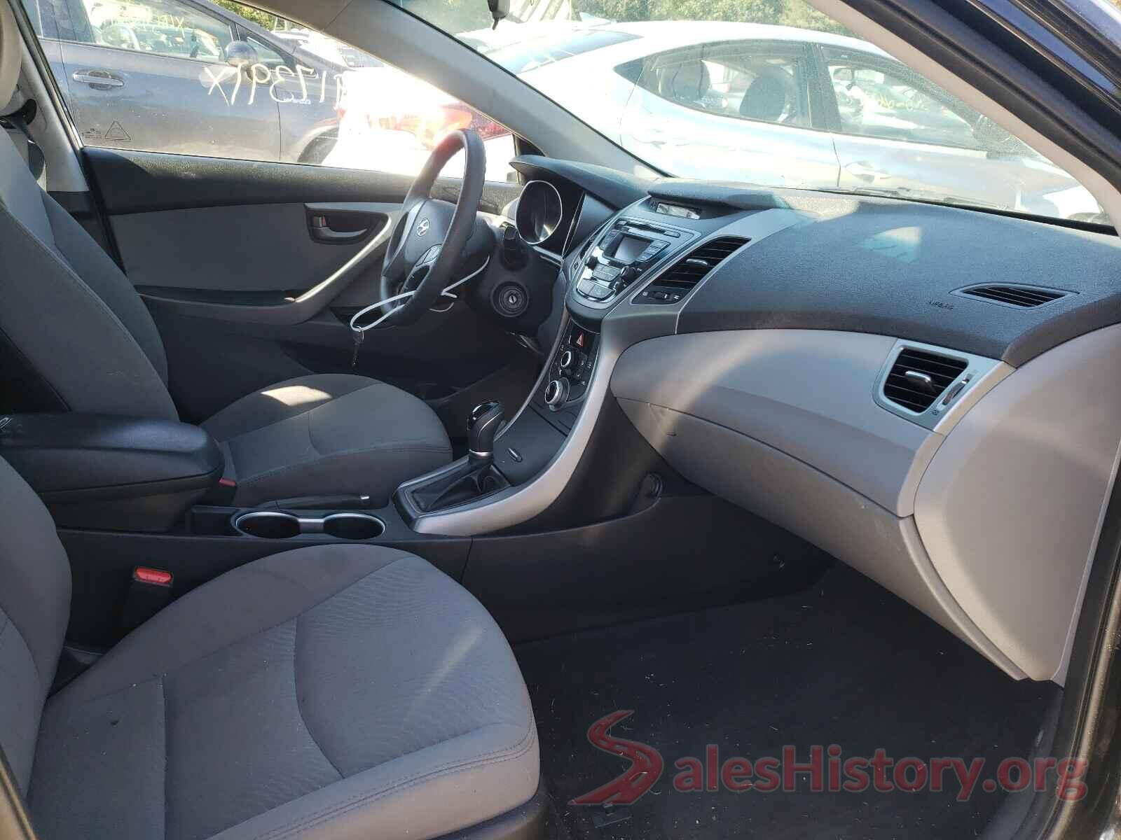 5NPDH4AE9GH736136 2016 HYUNDAI ELANTRA