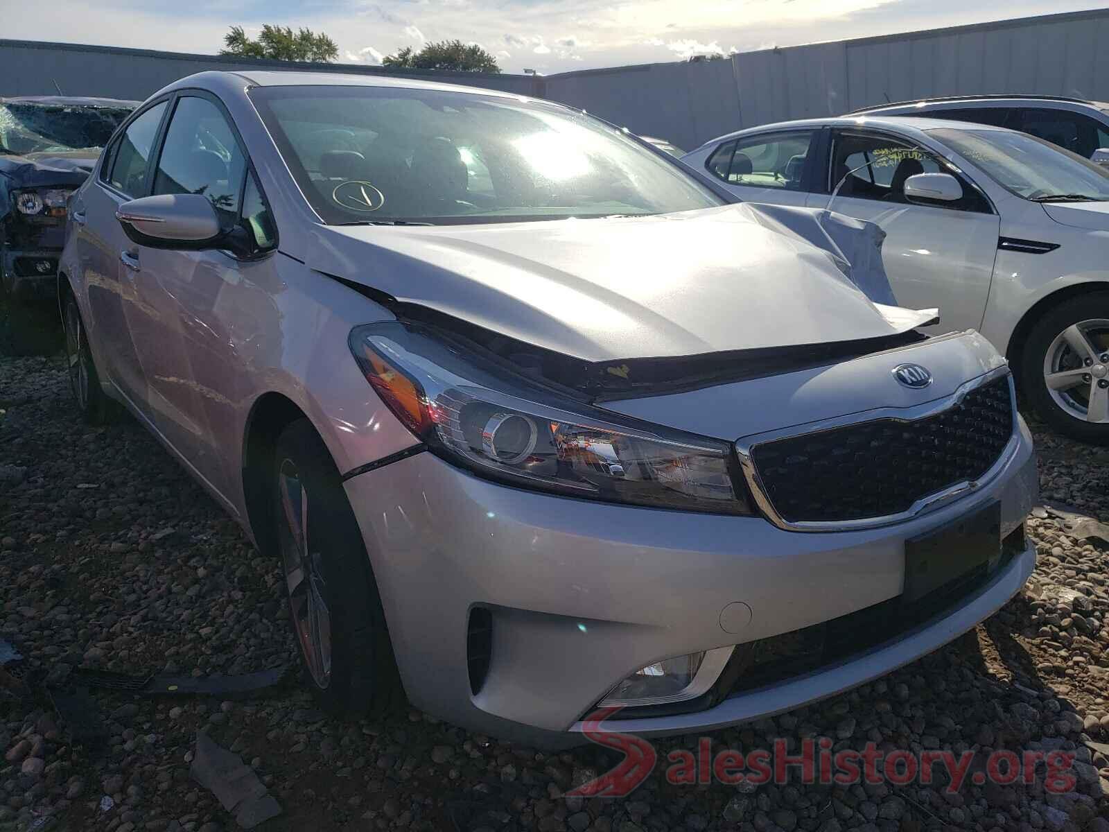 3KPFN4A80JE165899 2018 KIA FORTE