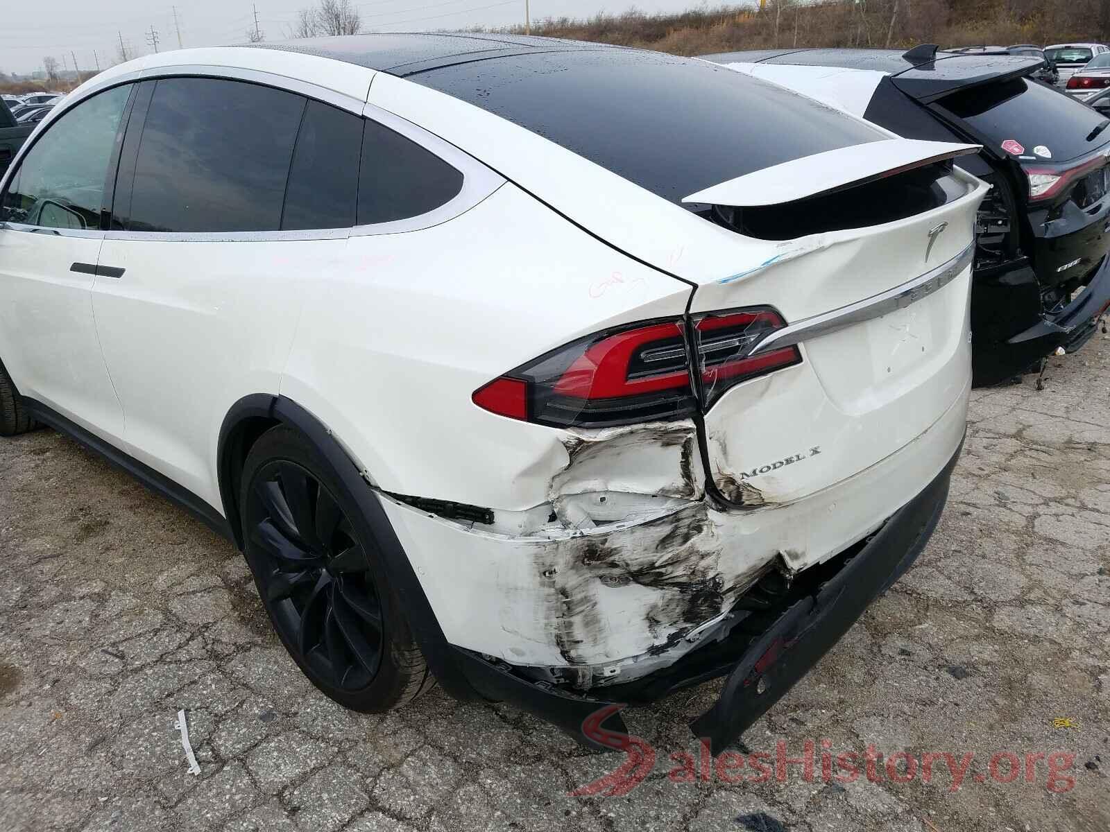 5YJXCBE29HF056690 2017 TESLA MODEL X