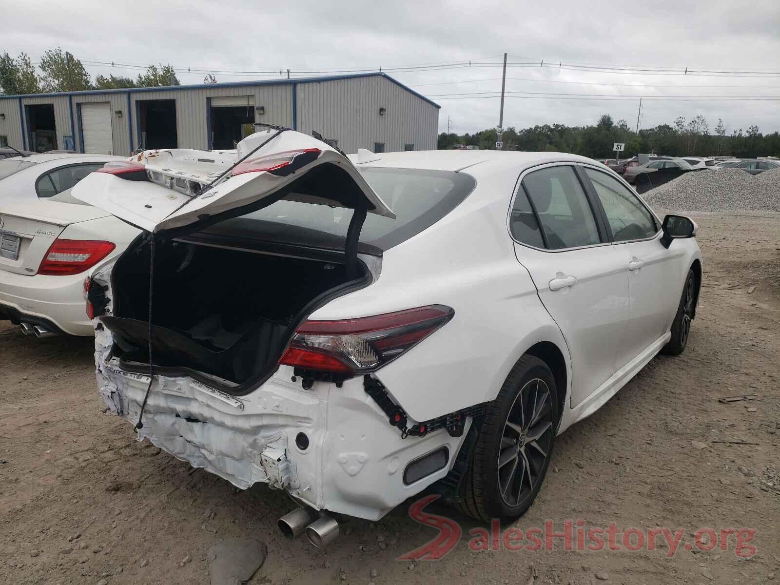 4T1G11AK6MU561699 2021 TOYOTA CAMRY