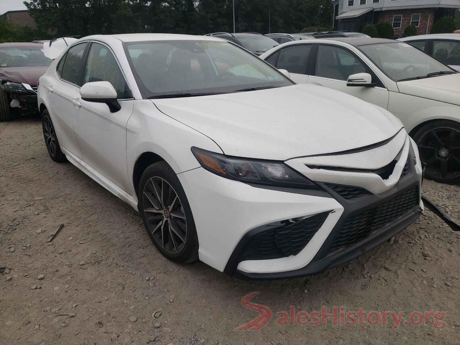 4T1G11AK6MU561699 2021 TOYOTA CAMRY