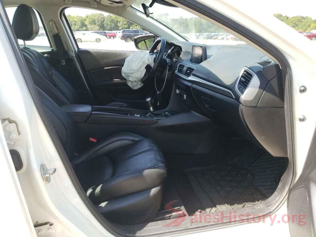 3MZBN1V32JM204006 2018 MAZDA 3