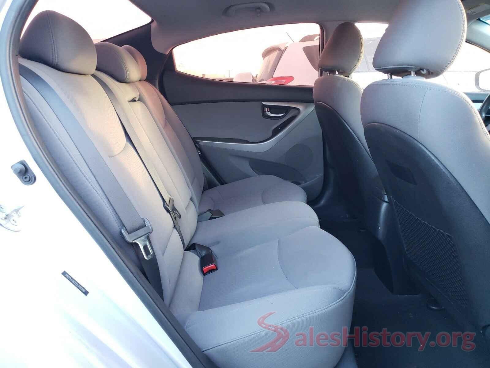 5NPDH4AE0GH706250 2016 HYUNDAI ELANTRA