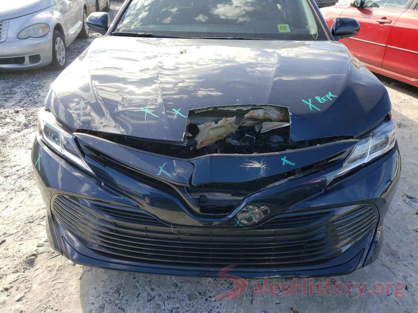 4T1B11HK4JU511637 2018 TOYOTA CAMRY