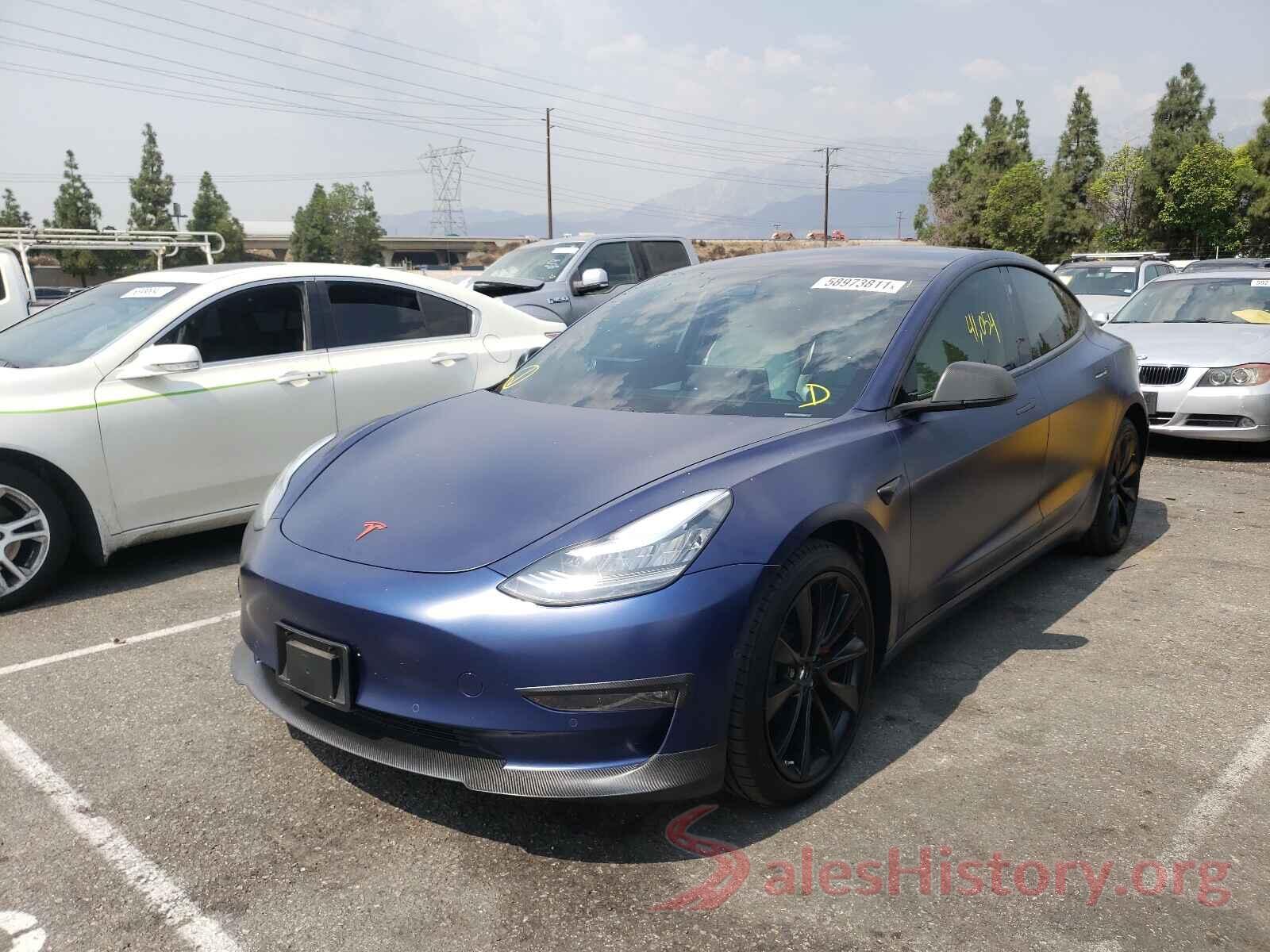 5YJ3E1EB3JF101048 2018 TESLA MODEL 3