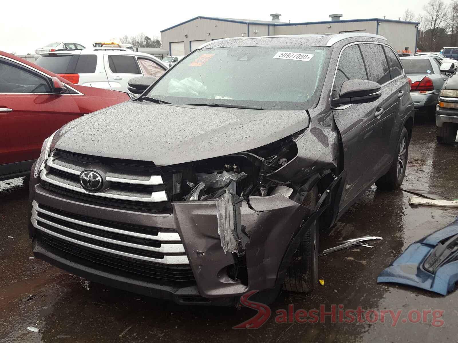 5TDKZRFH0KS319303 2019 TOYOTA HIGHLANDER