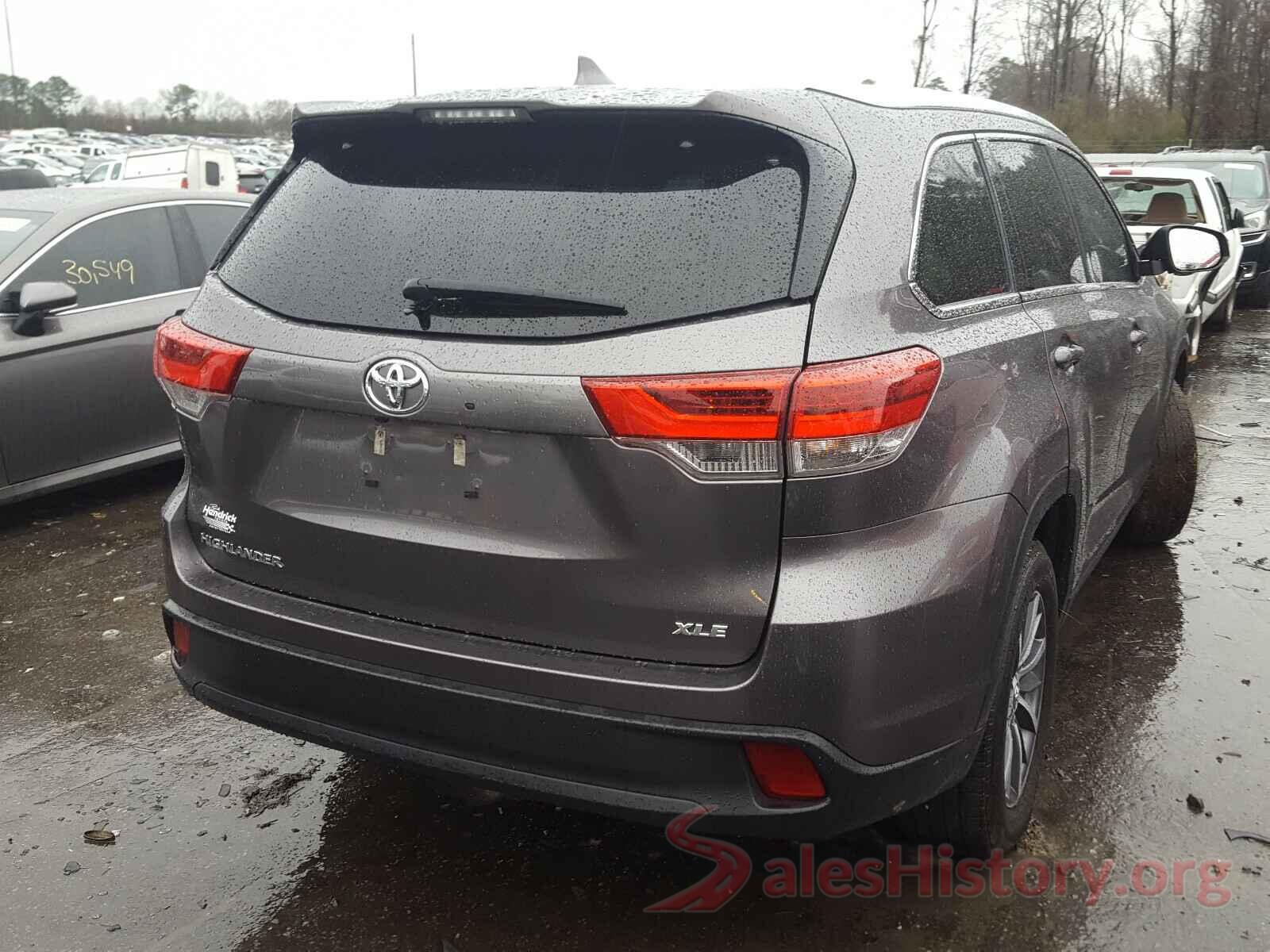 5TDKZRFH0KS319303 2019 TOYOTA HIGHLANDER