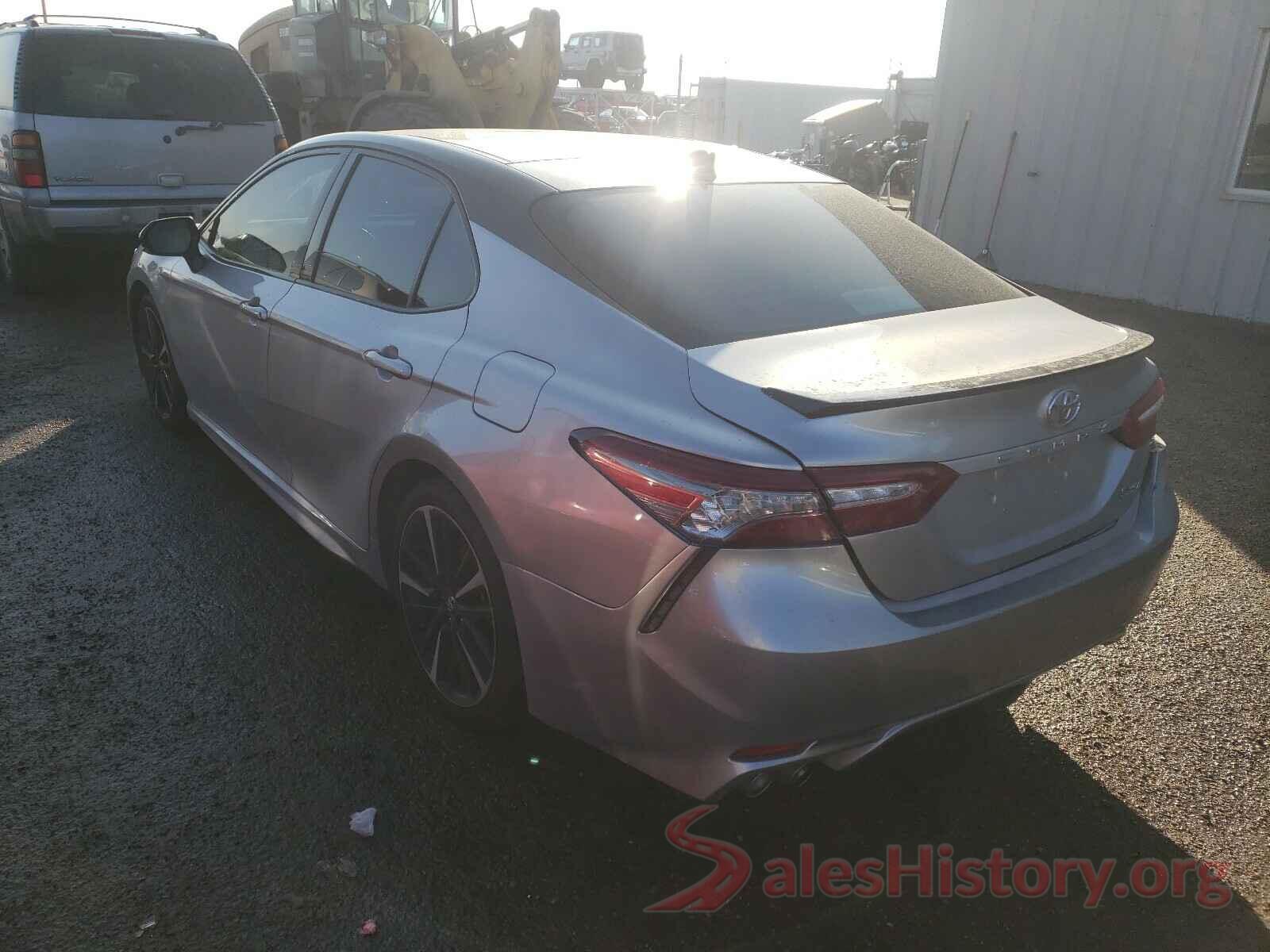 4T1BZ1HK2JU003207 2018 TOYOTA CAMRY