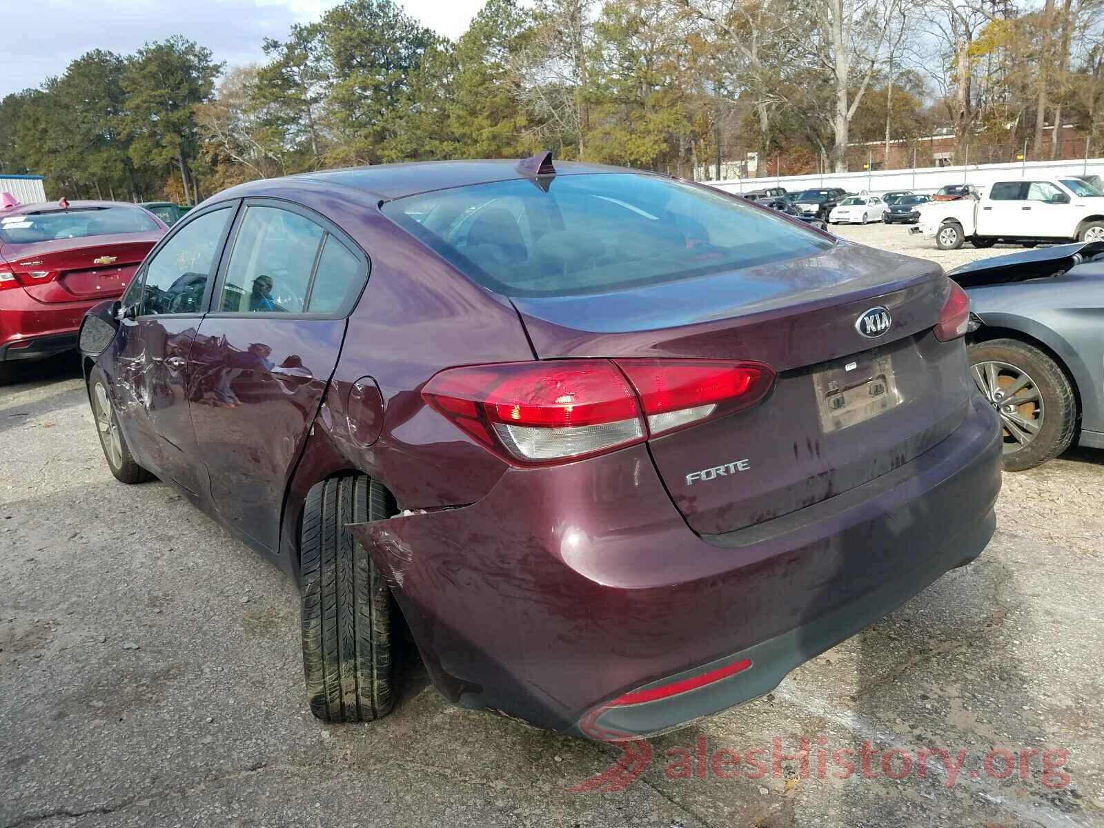 3KPFL4A70JE273226 2018 KIA FORTE