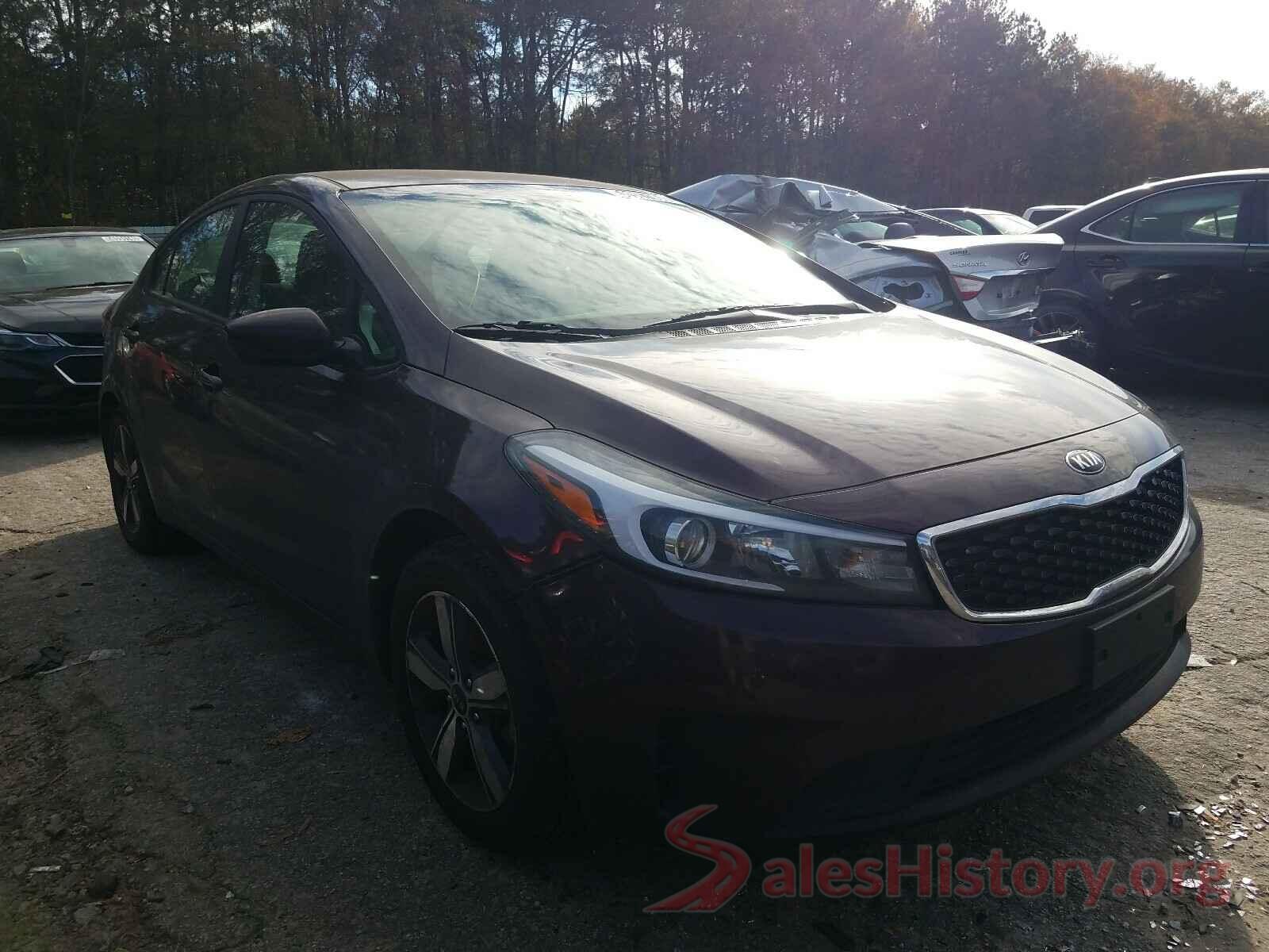 3KPFL4A70JE273226 2018 KIA FORTE