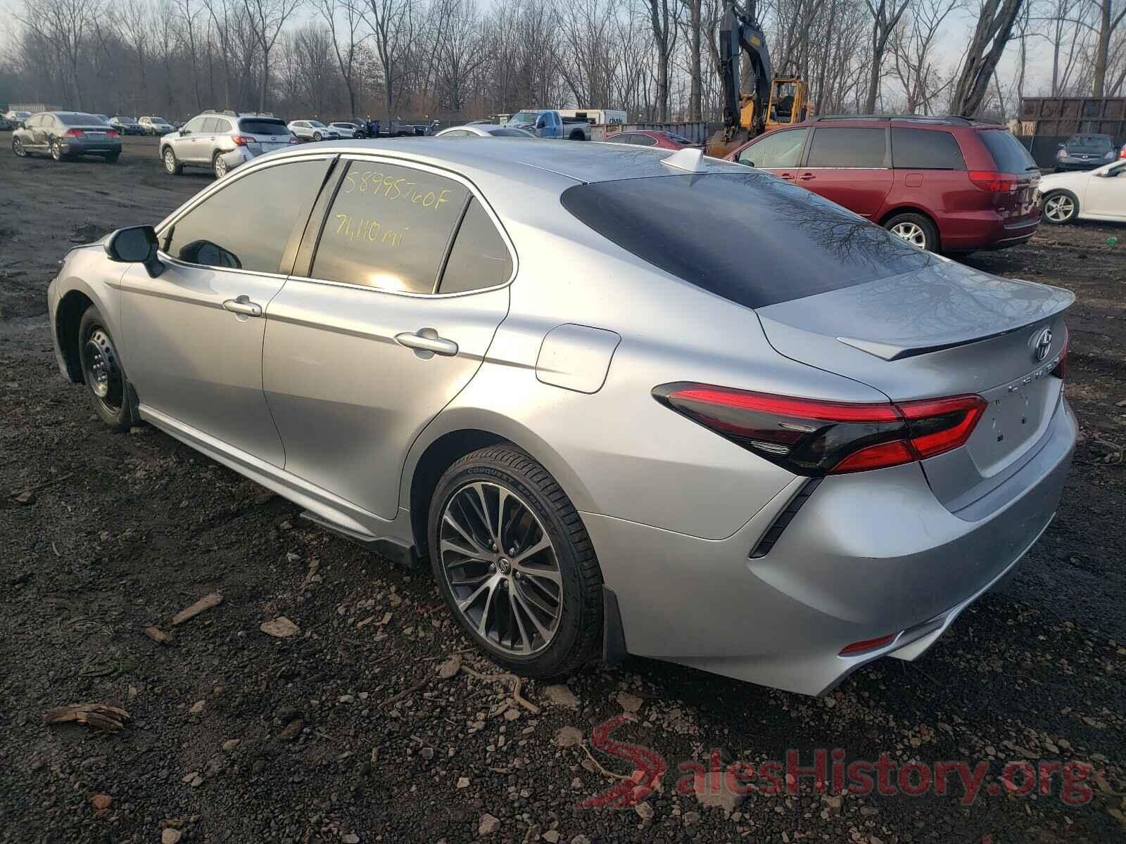 JTNB11HK9J3028389 2018 TOYOTA CAMRY