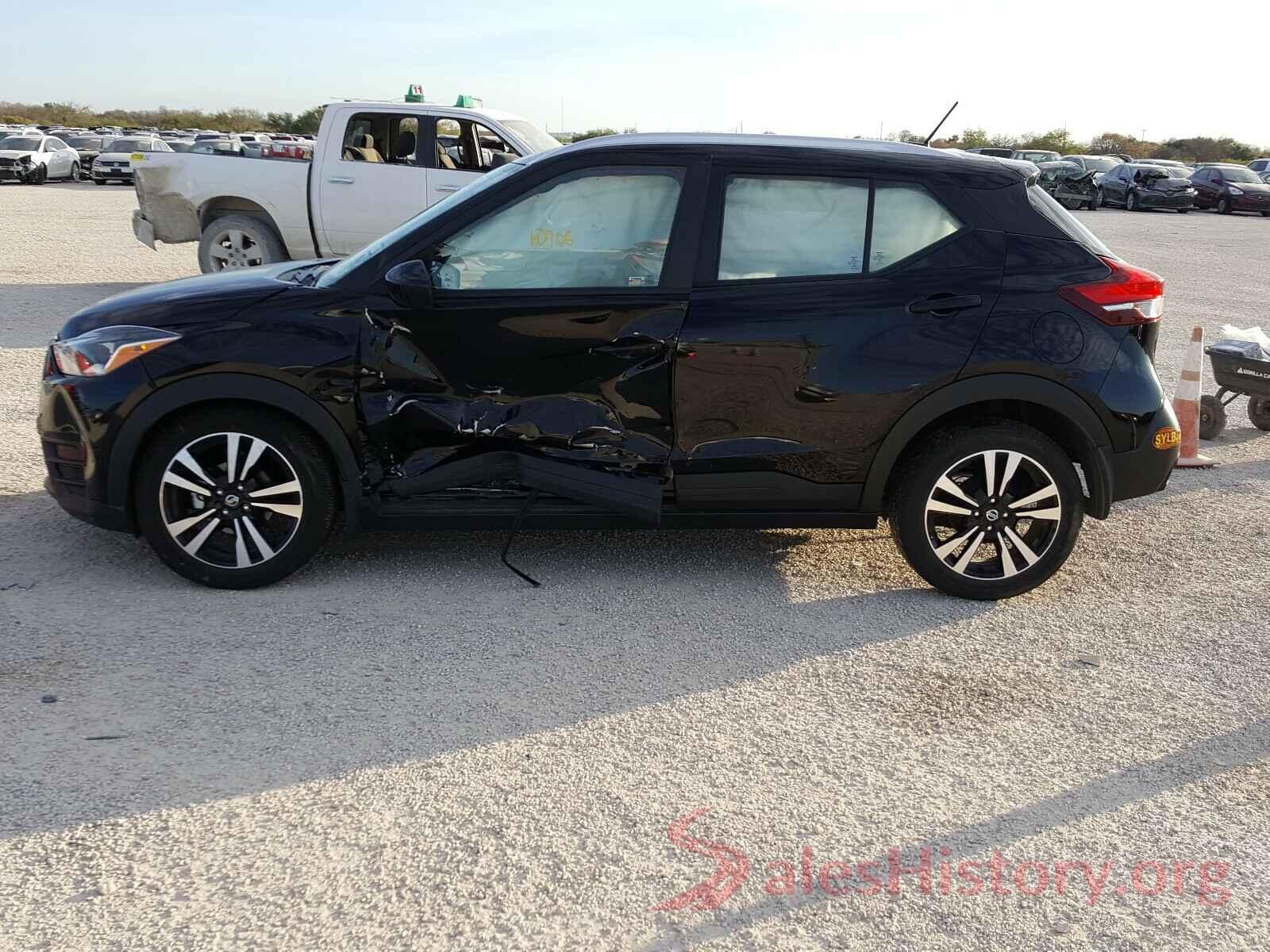 3N1CP5CU3KL557854 2019 NISSAN KICKS