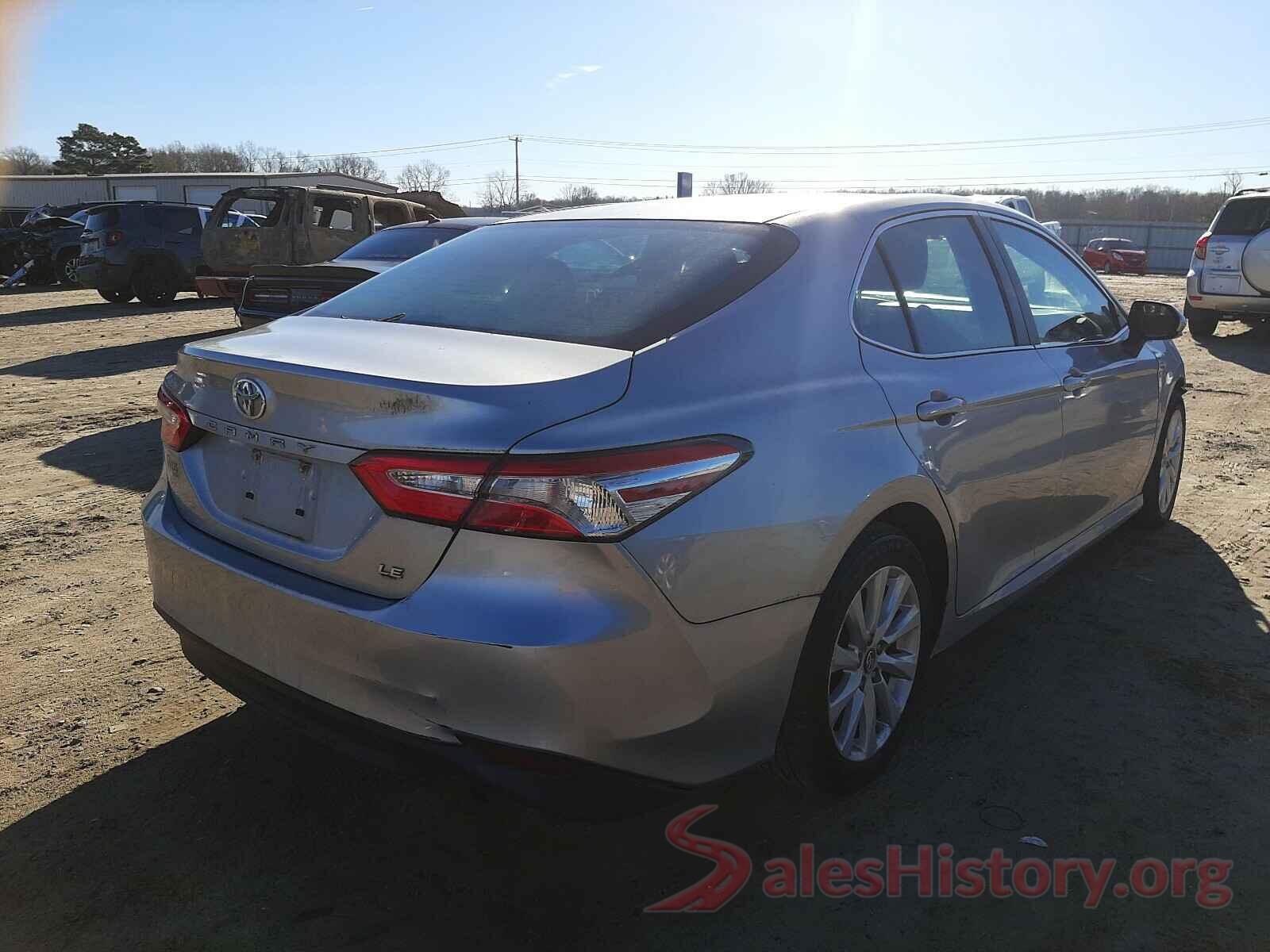 4T1B11HK5JU002110 2018 TOYOTA CAMRY