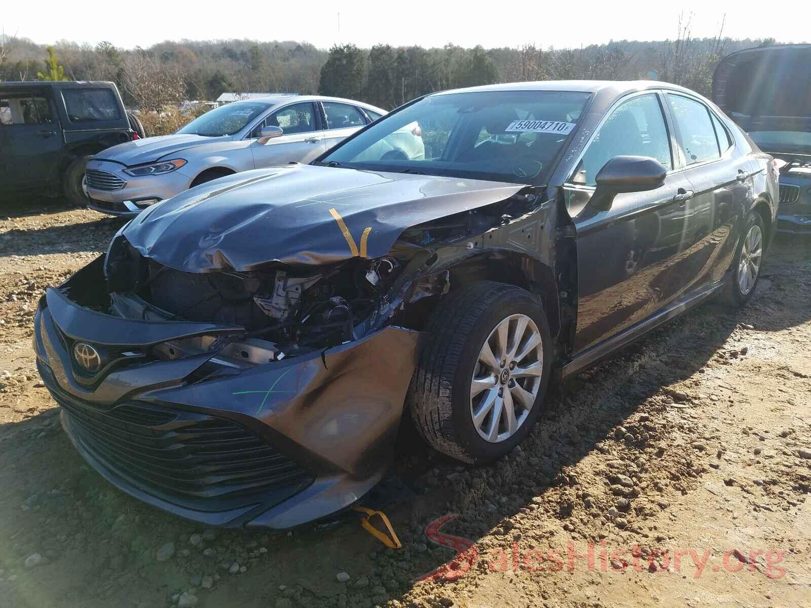 4T1B11HK8KU682098 2019 TOYOTA CAMRY