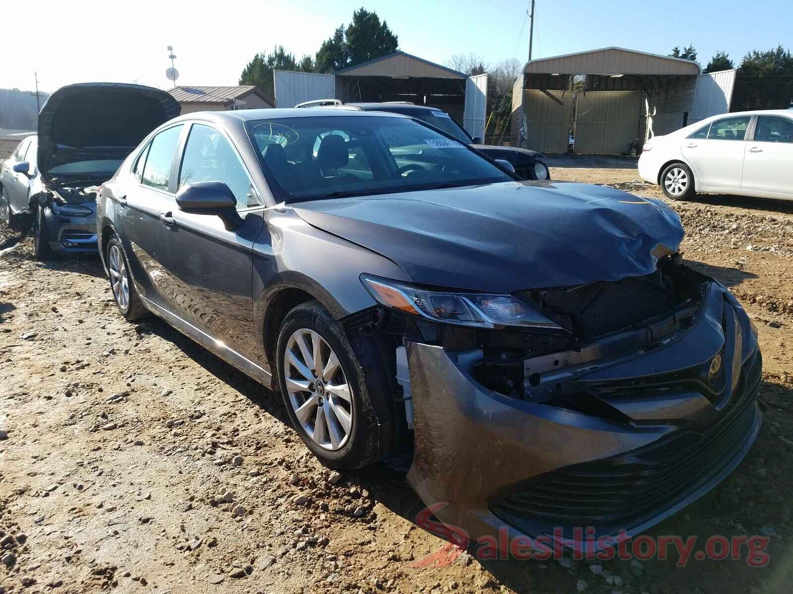 4T1B11HK8KU682098 2019 TOYOTA CAMRY